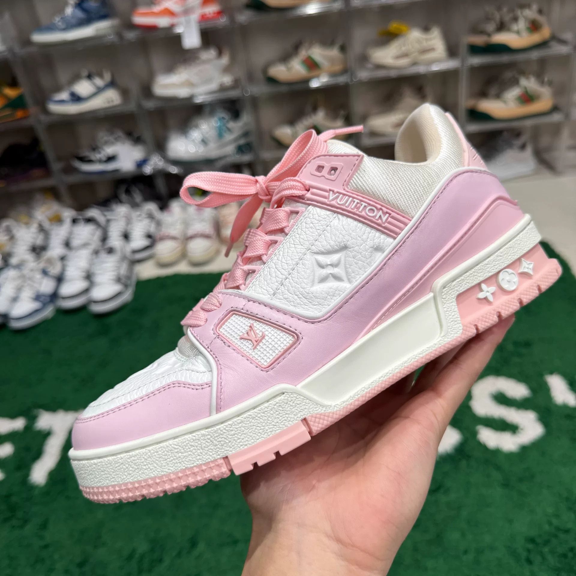 Louis Vuitton Louis Vuitton Training Pink Lowtop Sneakers 5.5 Men Size US 5.5 / EU 38 - 5 Thumbnail