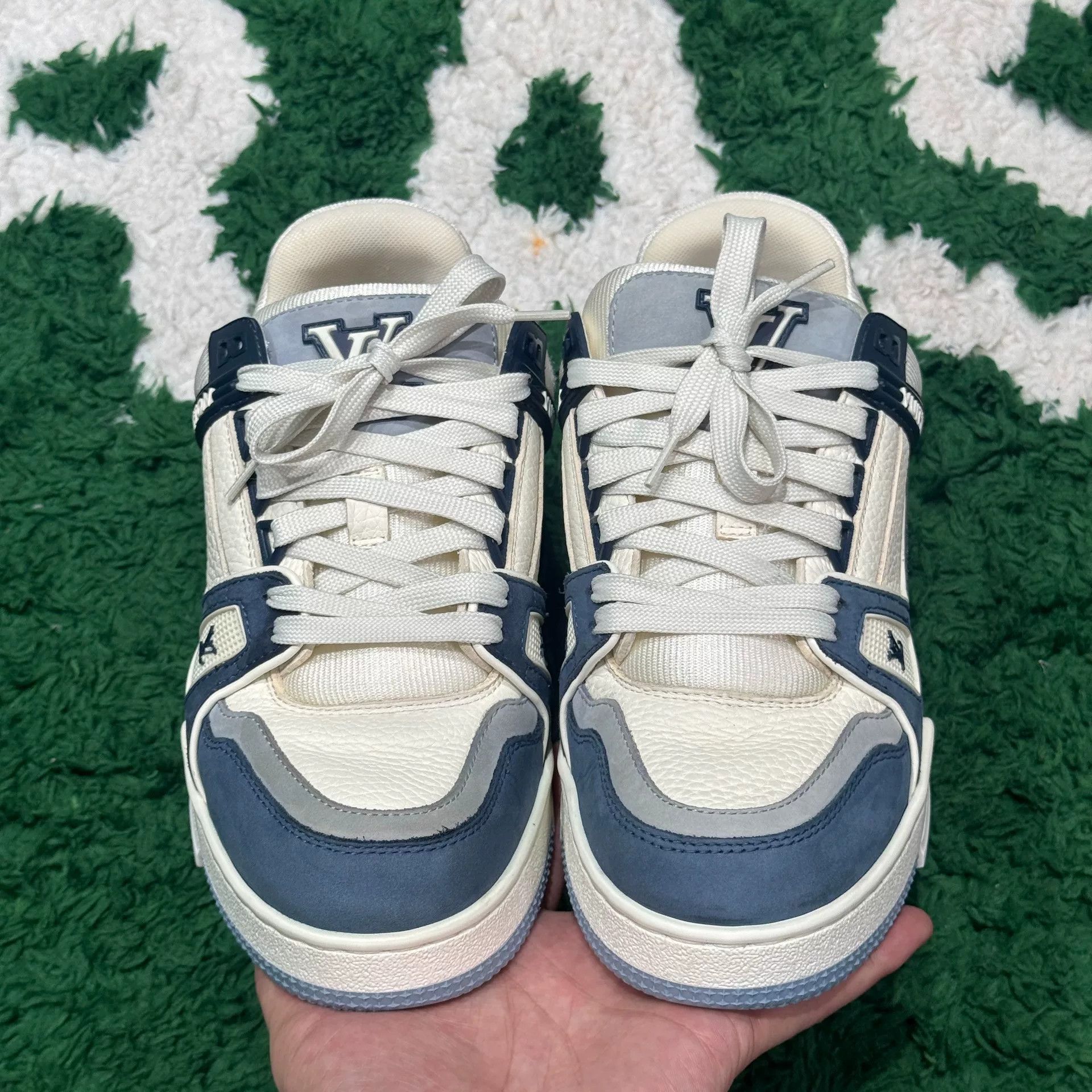 Louis Vuitton Louis Vuitton Training Blue Lowtop Sneakers 5 Men Size US 5 / EU 37 - 2 Thumbnail