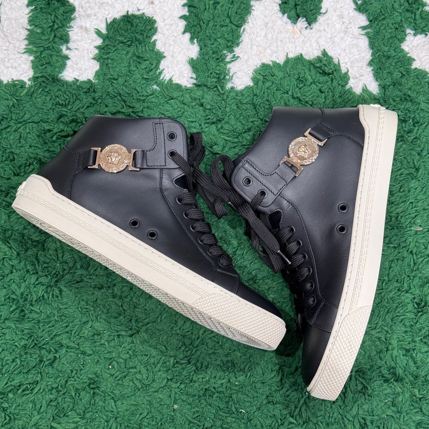 Versace Versace Gold Hitop Sneakers us_9 Women Size US 9 / IT 39 - 2 Thumbnail