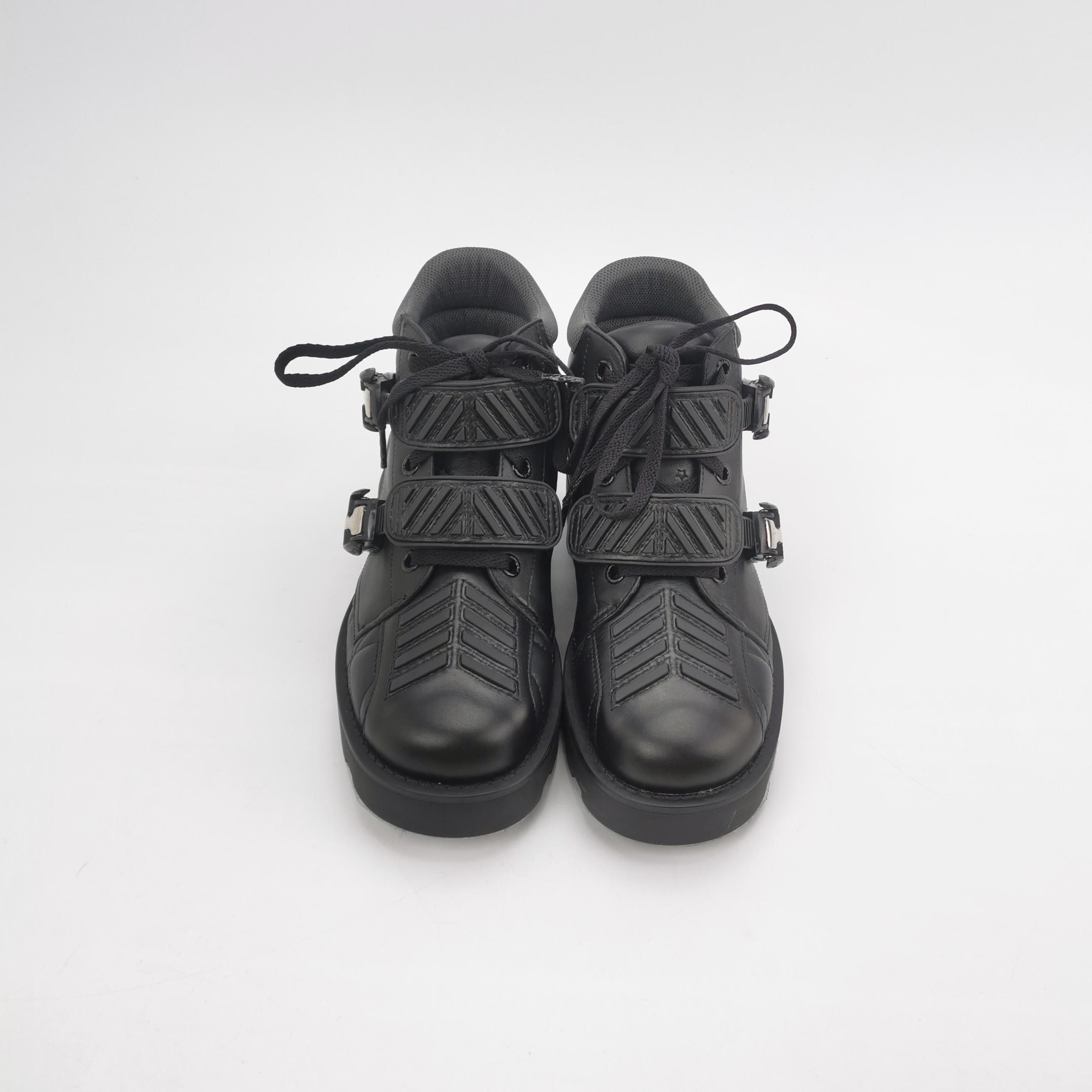 Gucci Gucci Buckle Leather Low-Top Sneakers 39 Size US 6 / EU 39 - 4 Thumbnail