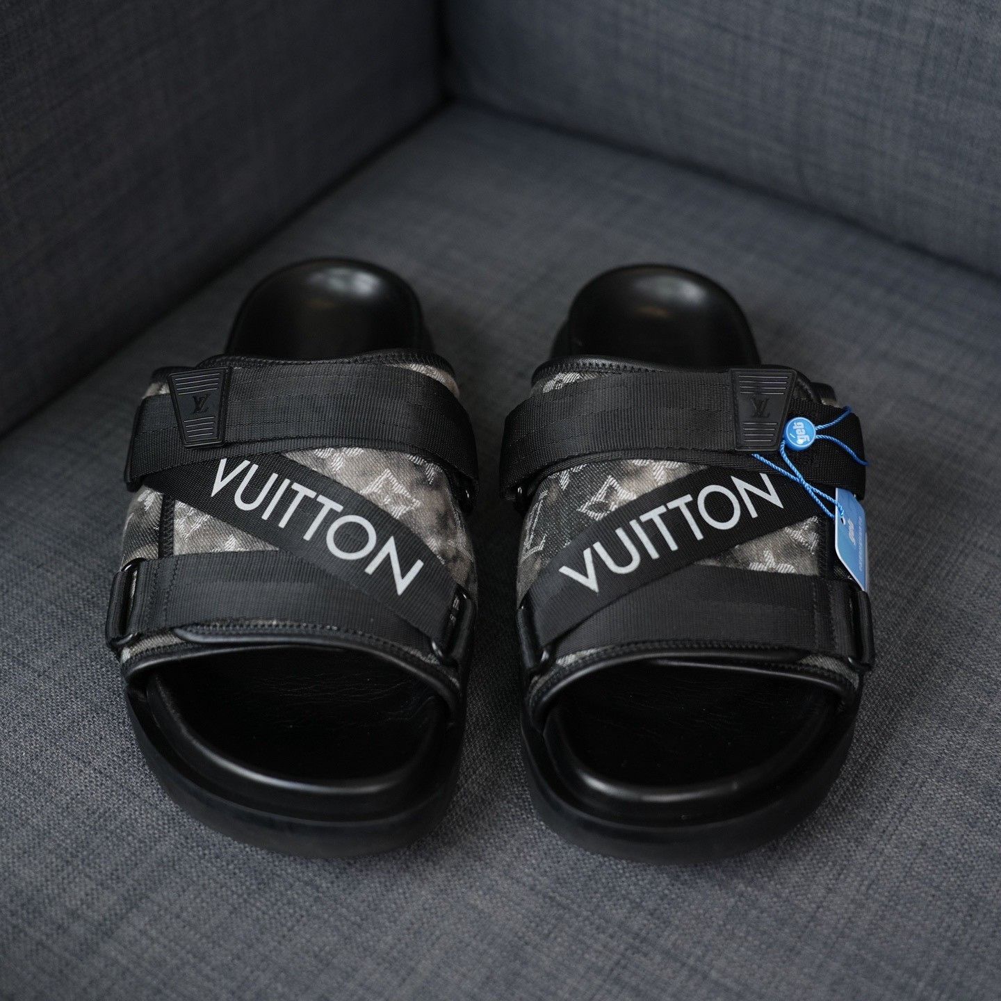 Louis Vuitton Louis Vuitton Retro Black Sandals 10 Men Size US 10 / EU 43 - 4 Thumbnail