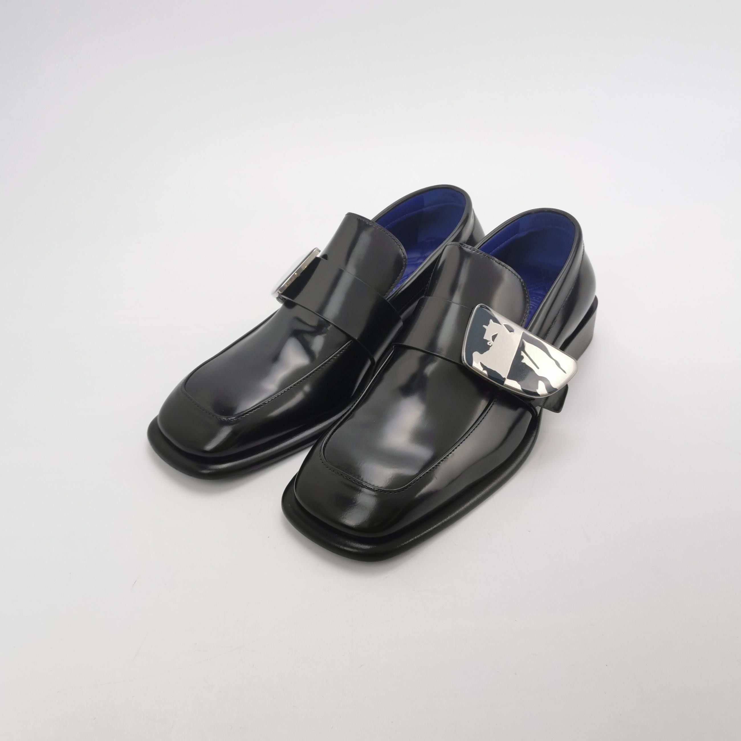 Burberry Burberry Shield Buckle Square Toe Loafers 40 Size US 10 / IT 40 - 3 Thumbnail