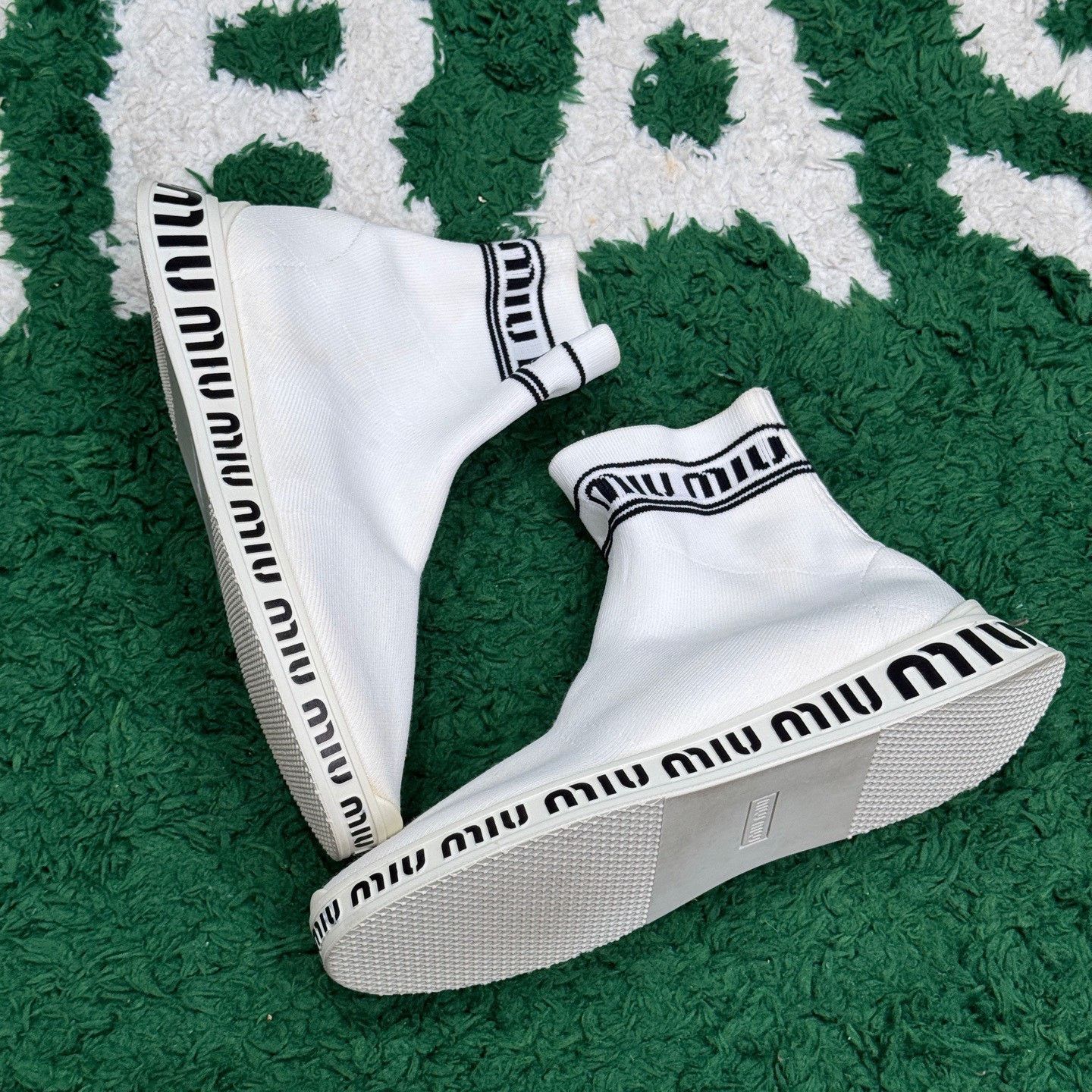 Miu Miu Miu Miu White Hitop Sneakers us_8 Women Size US 8 / IT 38 - 2 Thumbnail