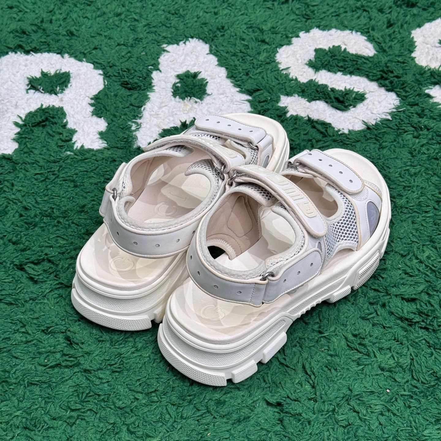 Gucci Gucci White Sandals 10 Men Size US 10 / EU 43 - 3 Thumbnail