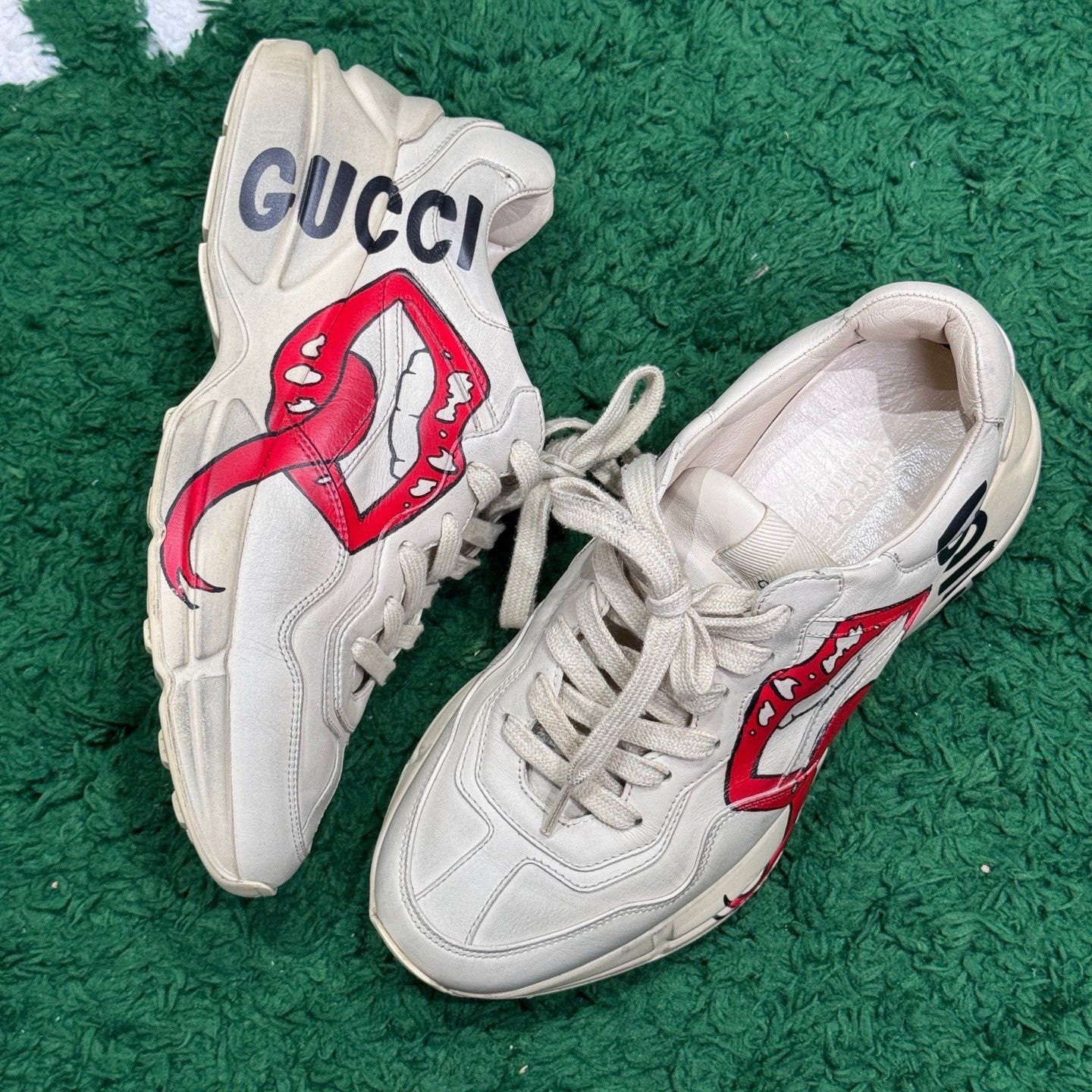 Gucci Gucci Printed Red Lowtop Sneakers us_8 Women Size US 8 / IT 38 - 2 Thumbnail