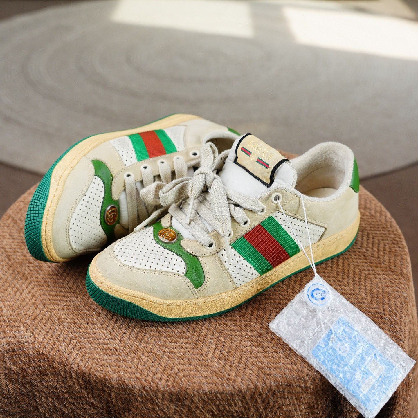 Gucci Gucci Distressed Green Lowtop Sneakers us_7 Women Size US 7 / IT 37 - 2 Thumbnail