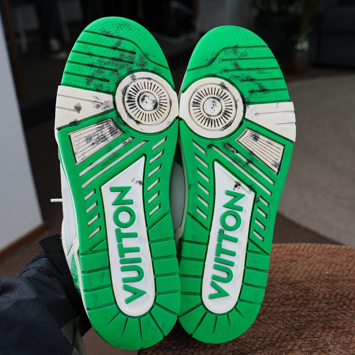 Louis Vuitton Louis Vuitton Training Green Lowtop Sneakers 9 Men Size US 9 / EU 42 - 7 Thumbnail