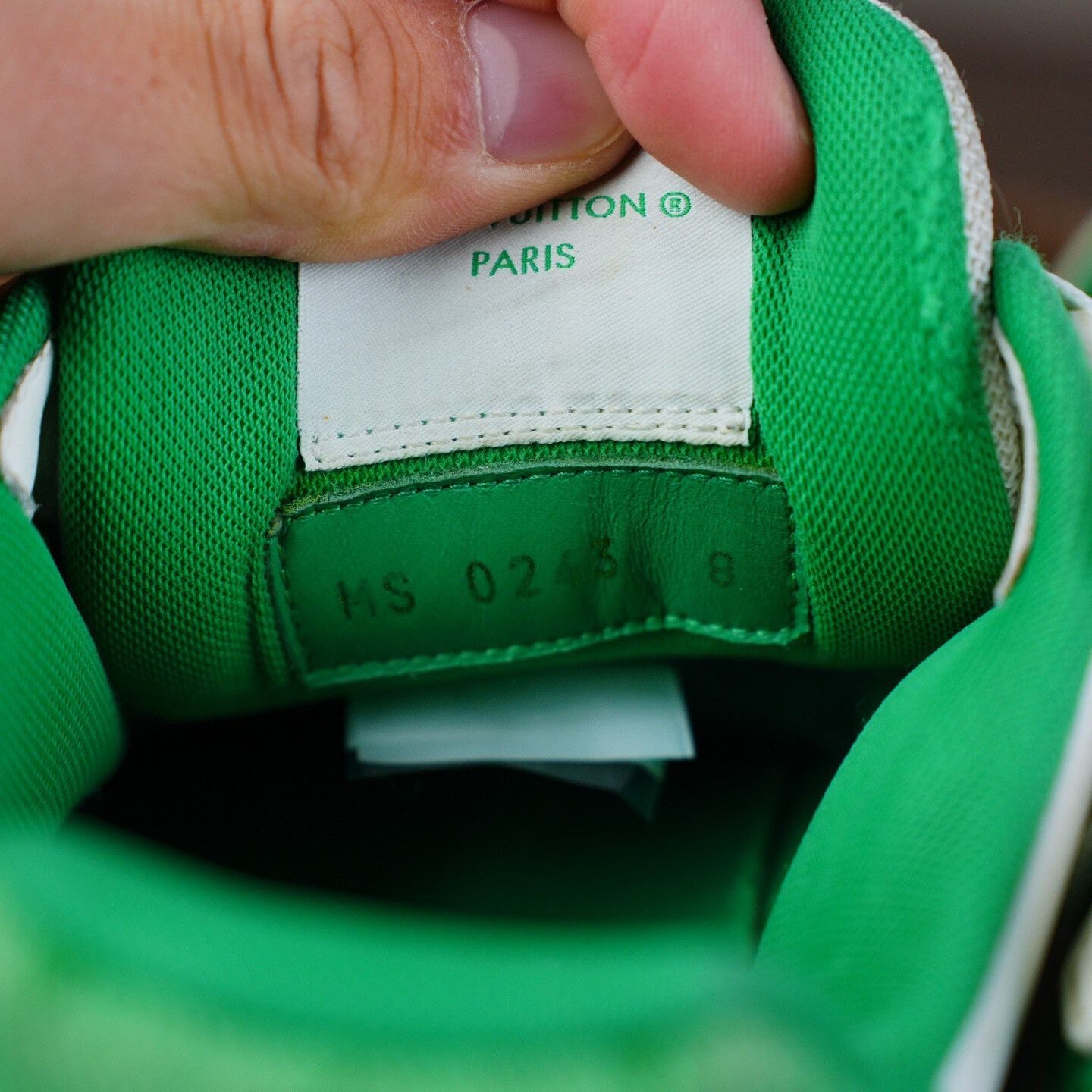 Louis Vuitton Louis Vuitton Training Green Lowtop Sneakers 9 Men Size US 9 / EU 42 - 6 Thumbnail