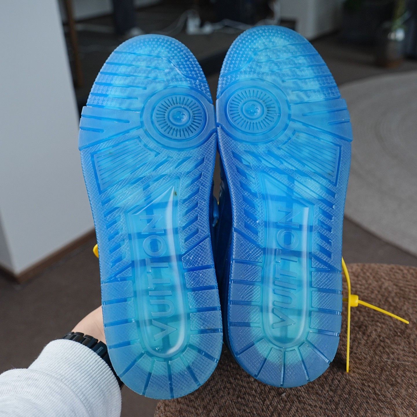 Louis Vuitton Louis Vuitton Training Blue Lowtop Sneakers 8 Men Size US 8 / EU 41 - 9 Thumbnail