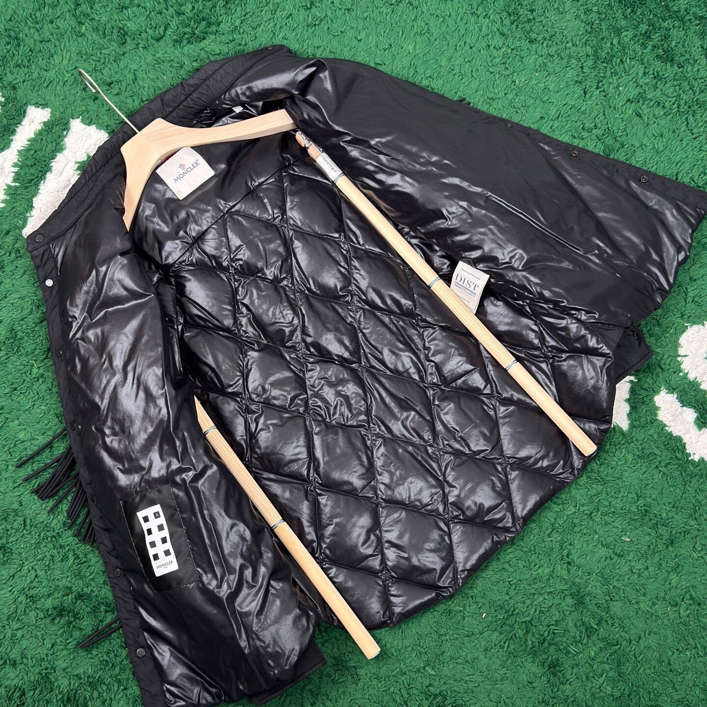 Moncler Moncler Down Black Heavy Coat m Men Size US M / EU 48-50 / 2 - 4 Thumbnail