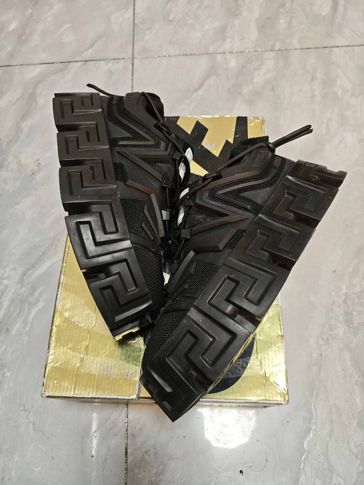 Versace Versace Black Lowtop Sneakers 8 Men Size US 8 / EU 41 - 3 Thumbnail