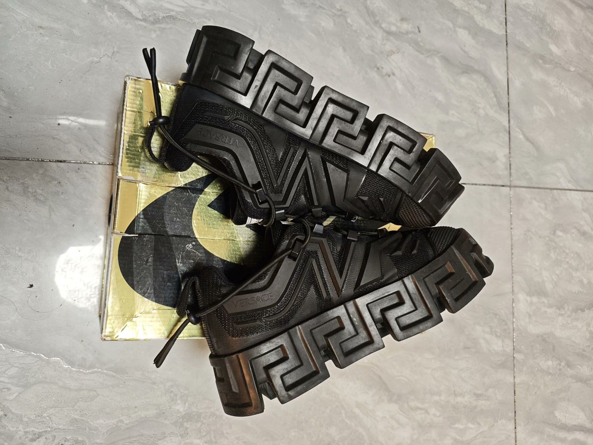 Versace Versace Black Lowtop Sneakers 8 Men Size US 8 / EU 41 - 4 Thumbnail