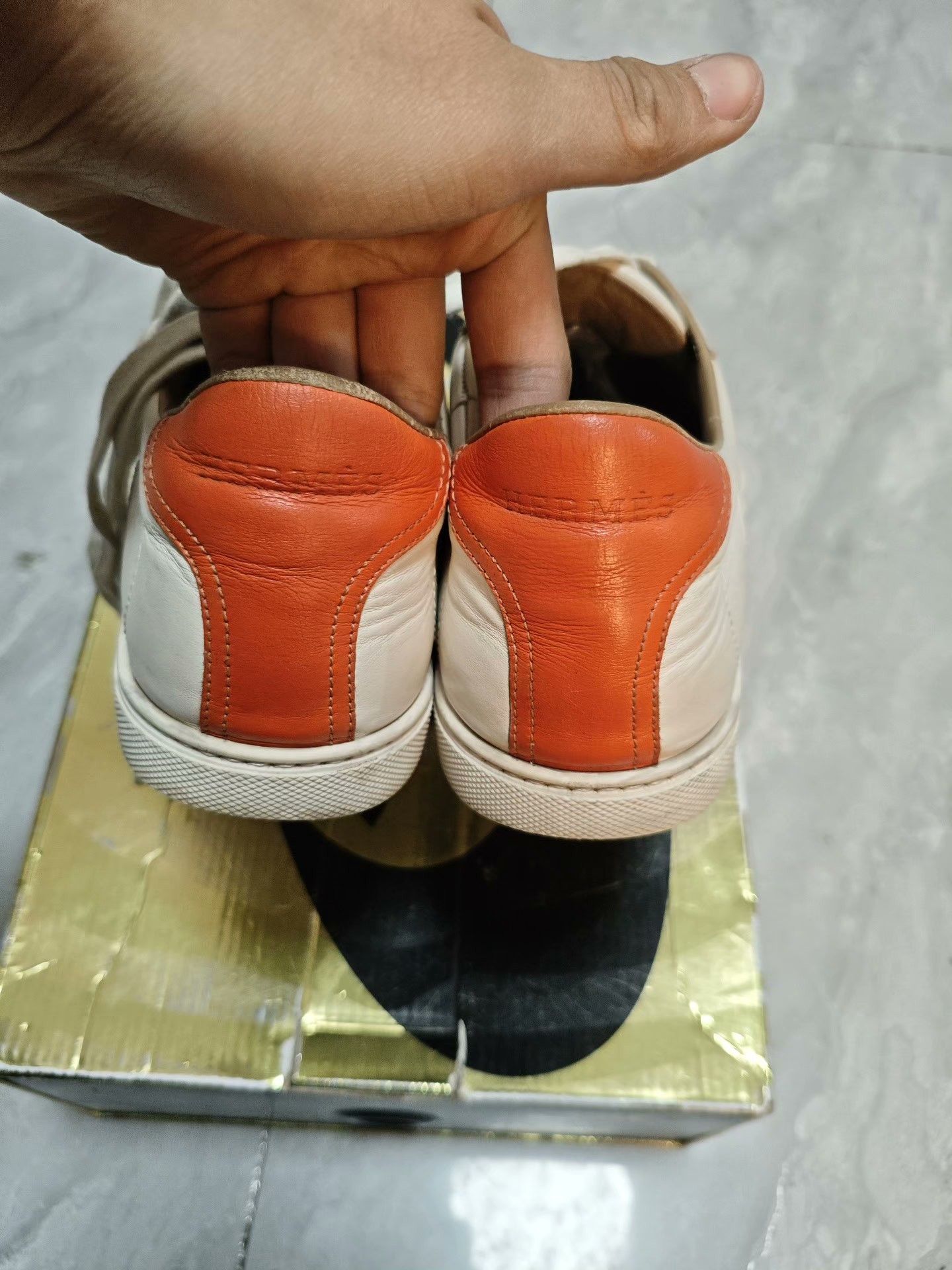 Hermes Hermes Leather Orange Lowtop Sneakers 9 Men Size US 9 / EU 42 - 5 Thumbnail
