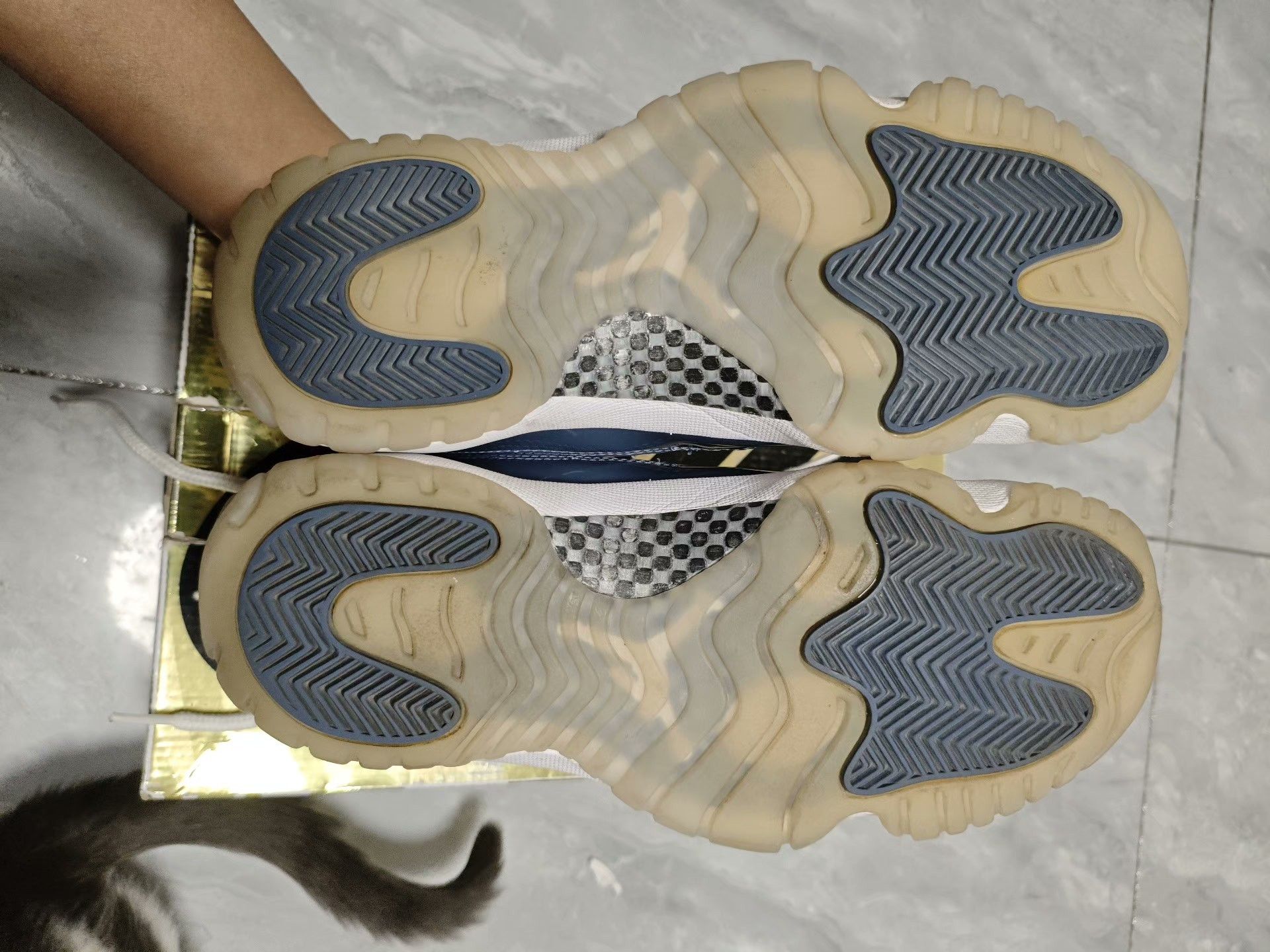 Jordan Brand Jordan Brand Blue Lowtop Sneakers 7 Men Size US 7 / EU 40 - 5 Thumbnail