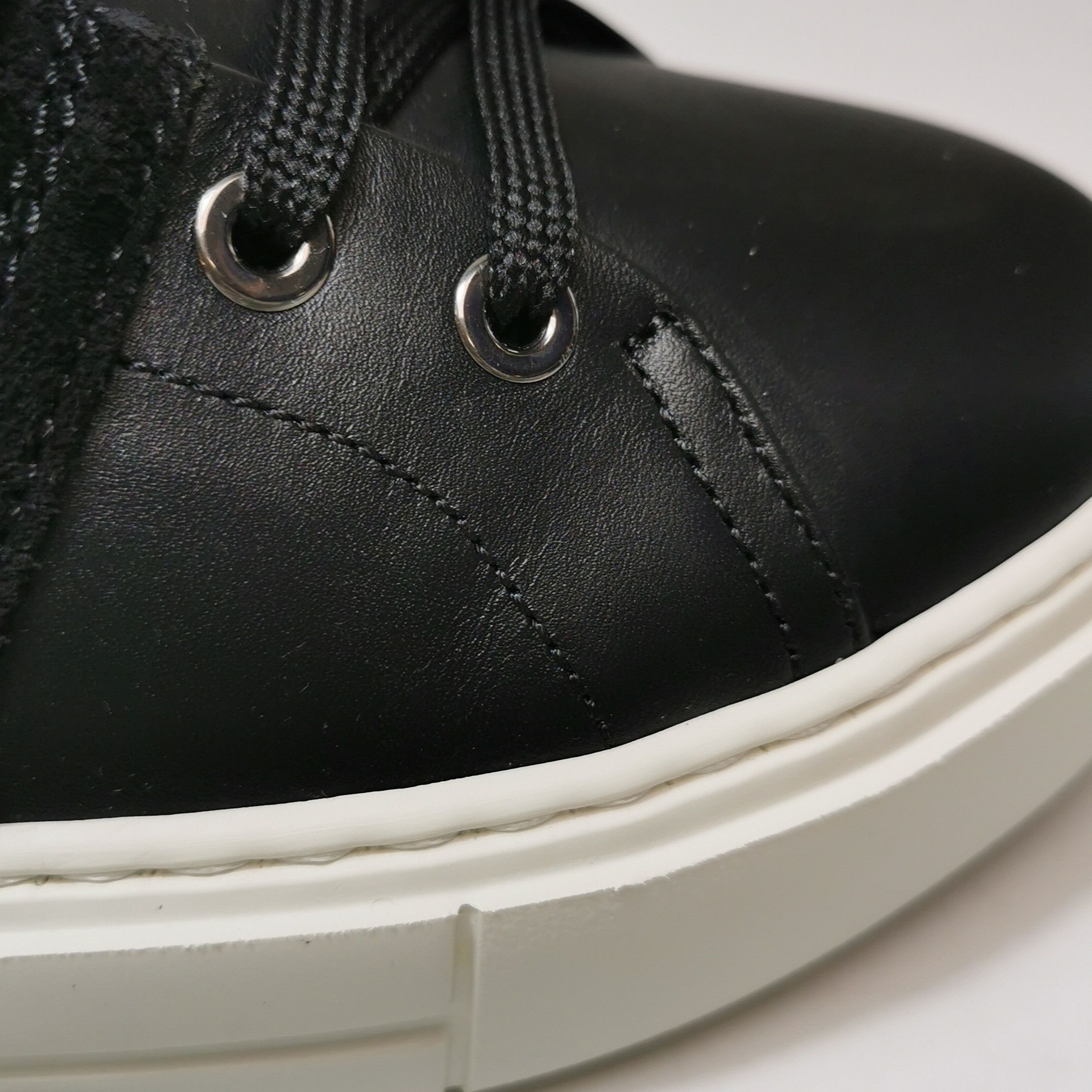 Salvatore Ferragamo Salvatore Ferragamo Gancini Leather Sneakers 7 Size US 7 / EU 40 - 10 Thumbnail