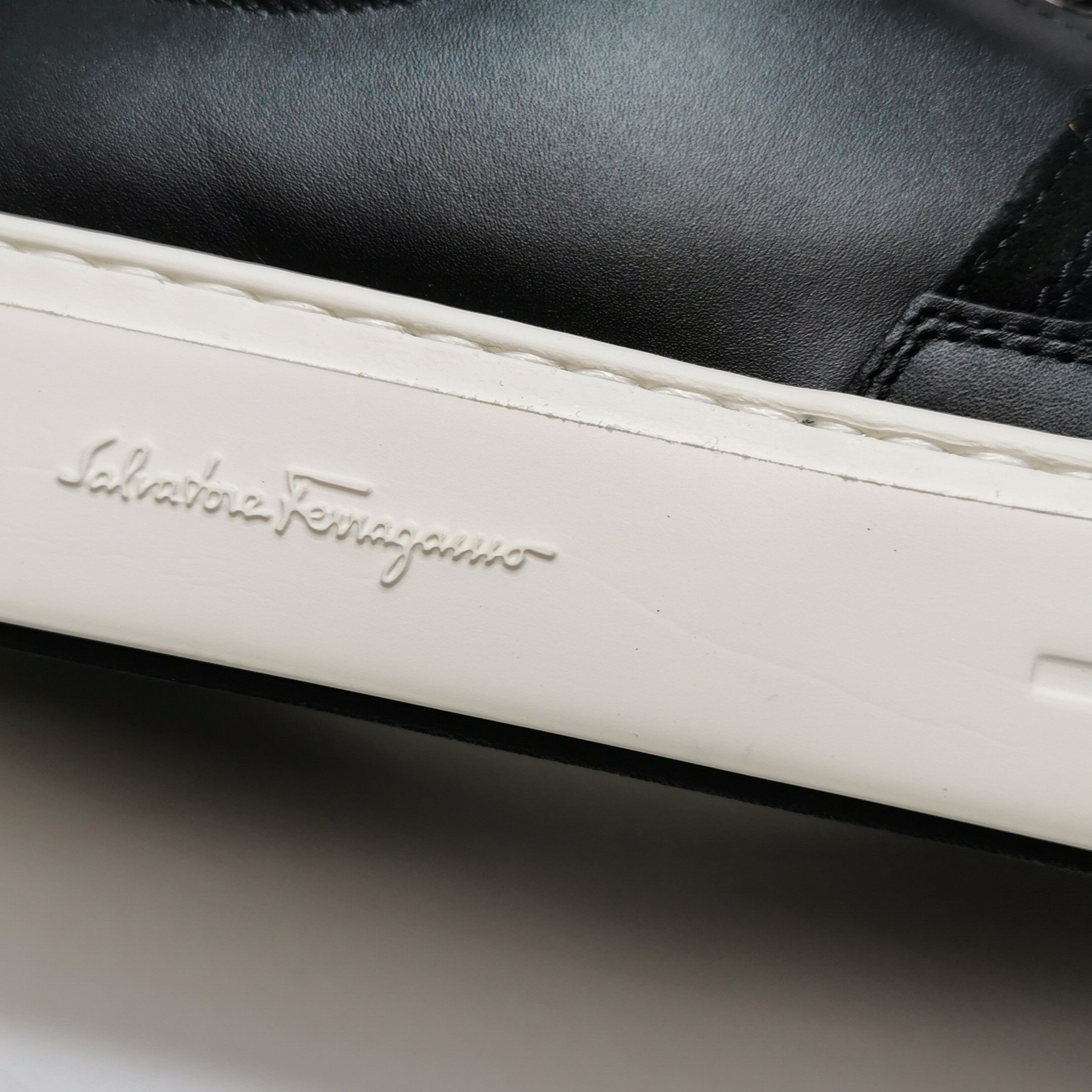 Salvatore Ferragamo Salvatore Ferragamo Gancini Leather Sneakers 7 Size US 7 / EU 40 - 8 Thumbnail