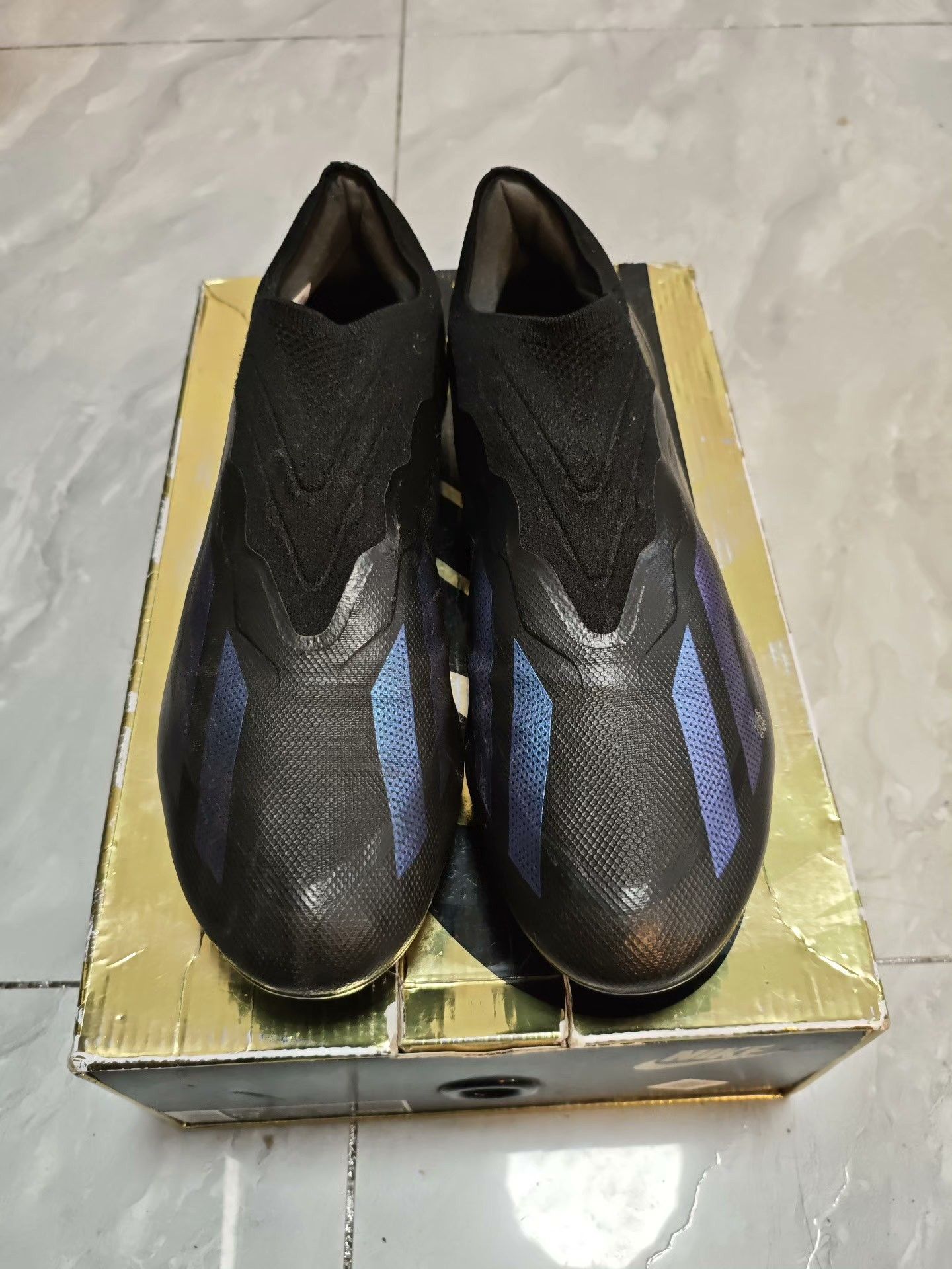 Adidas Adidas Black Lowtop Sneakers 10 Men Size US 10 / EU 43 - 2 Thumbnail