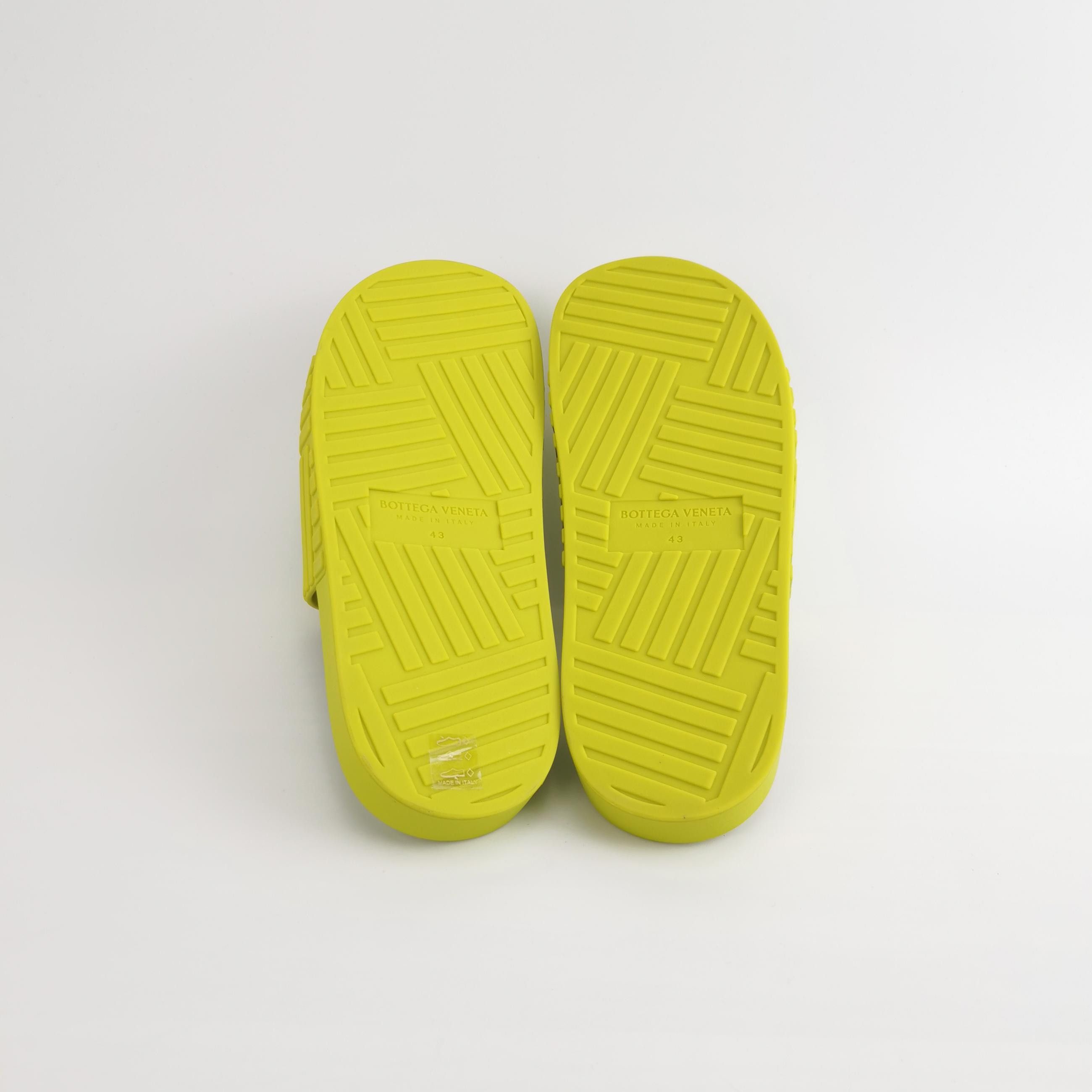 Bottega Veneta Bottega Veneta Lime Intrecciato Sliders EU 43 Size US 10 / EU 43 - 6 Thumbnail