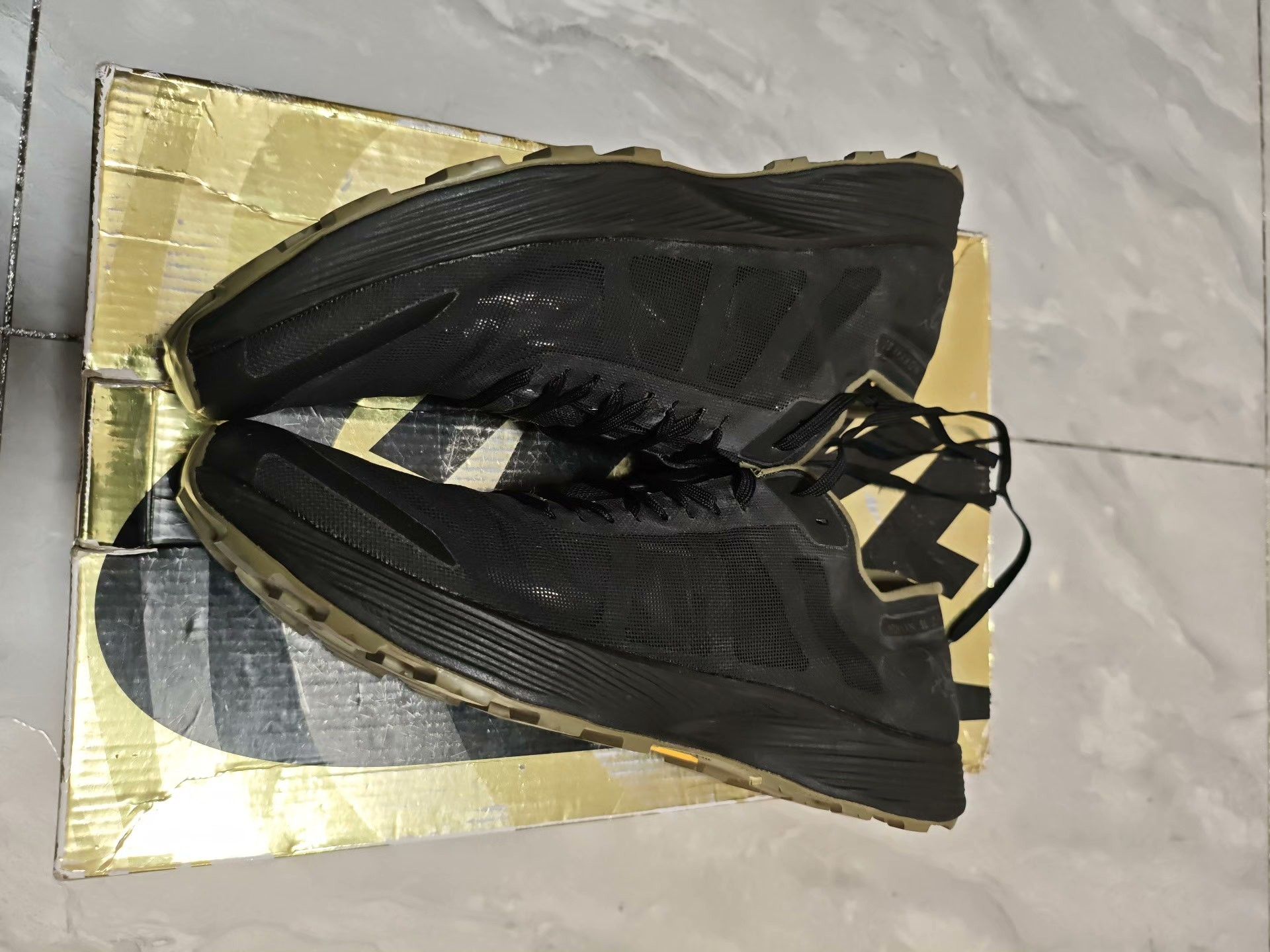 Arc'teryx Arc'teryx Black Lowtop Sneakers 10 Men Size US 10 / EU 43 - 3 Thumbnail