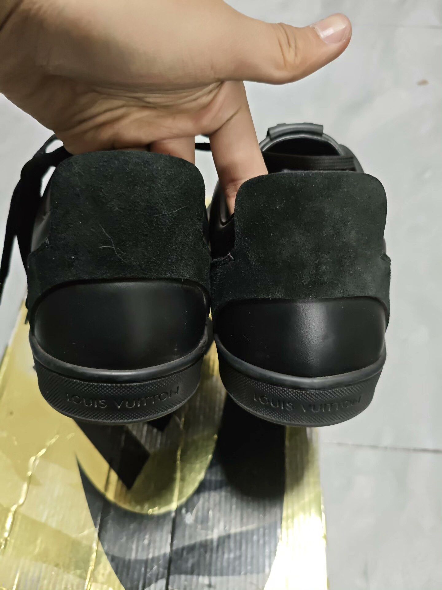 Louis Vuitton Louis Vuitton Retro Black Lowtop Sneakers 7.5 Men Size US 7.5 / EU 40-41 - 7 Thumbnail