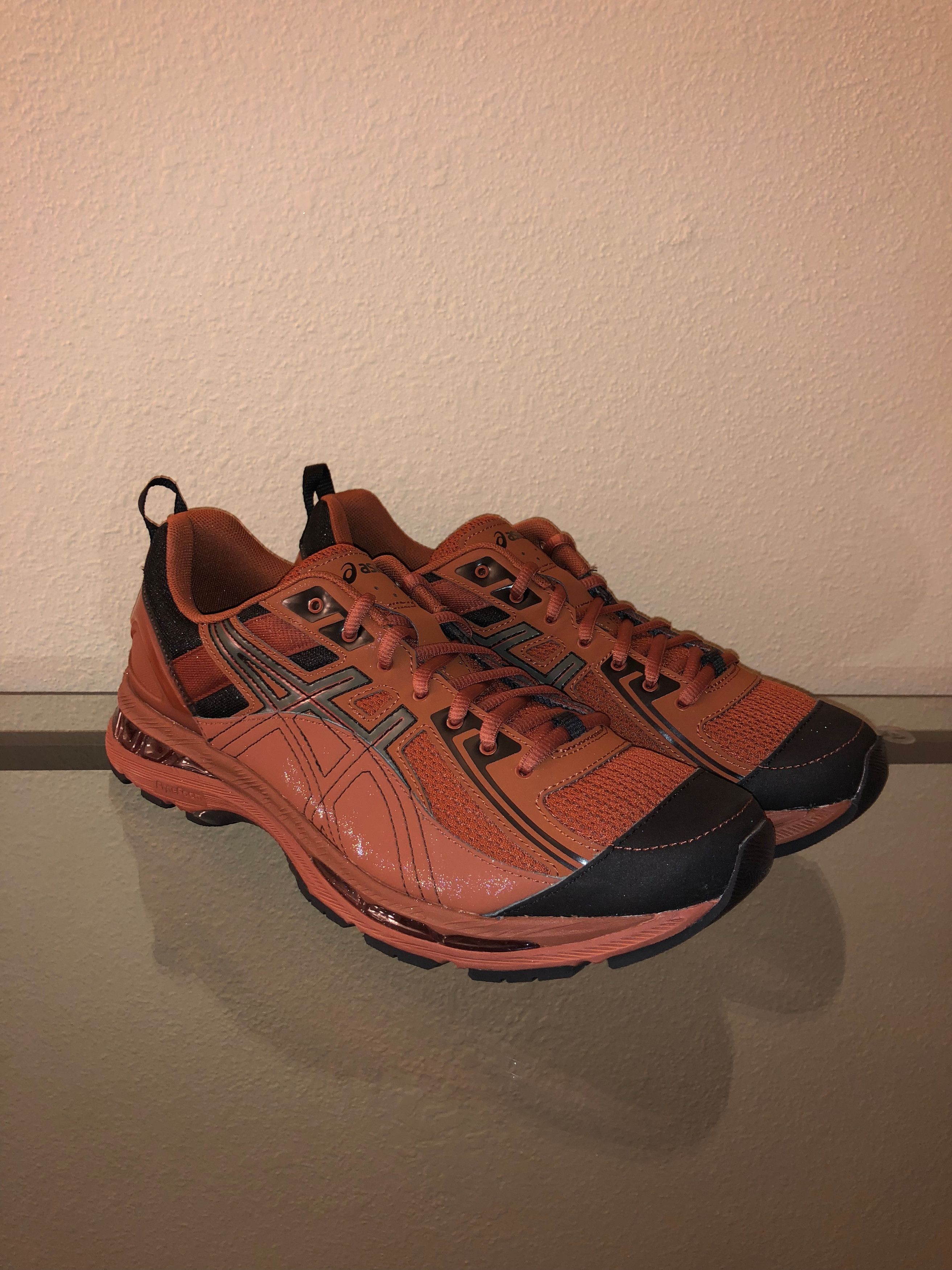 Asics Kiko Kostadinov Gel Burz in Terracotta