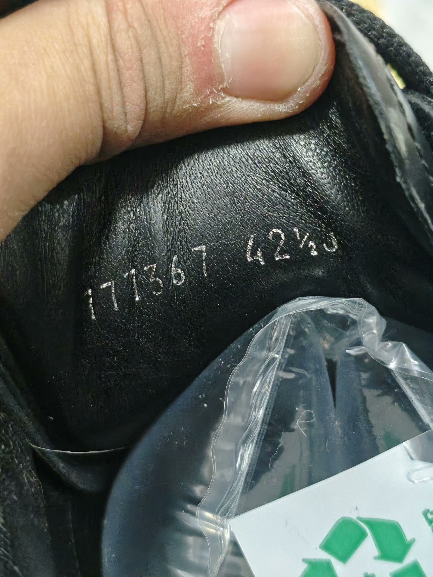 Alexander McQueen Alexander McQueen Black Lowtop Sneakers 9.5 Men Size US 9.5 / EU 42-43 - 7 Thumbnail