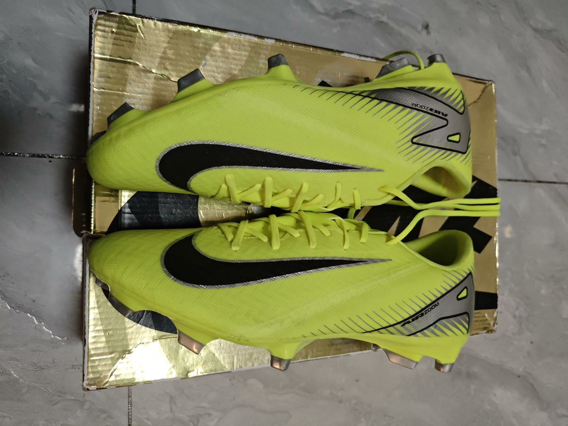 Nike Nike ZOOM Yellow Lowtop Sneakers 10 Men Size US 10 / EU 43 - 3 Thumbnail