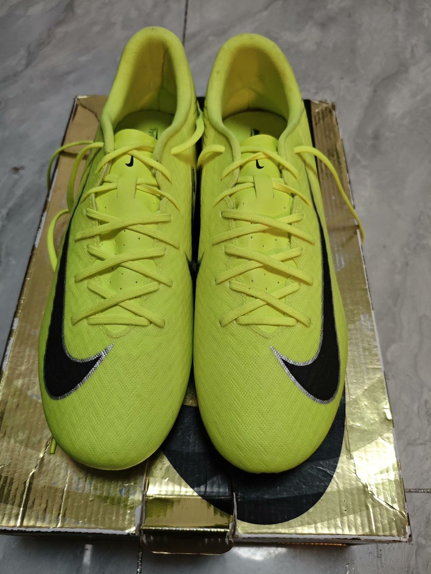 Nike Nike ZOOM Yellow Lowtop Sneakers 10 Men Size US 10 / EU 43 - 2 Thumbnail