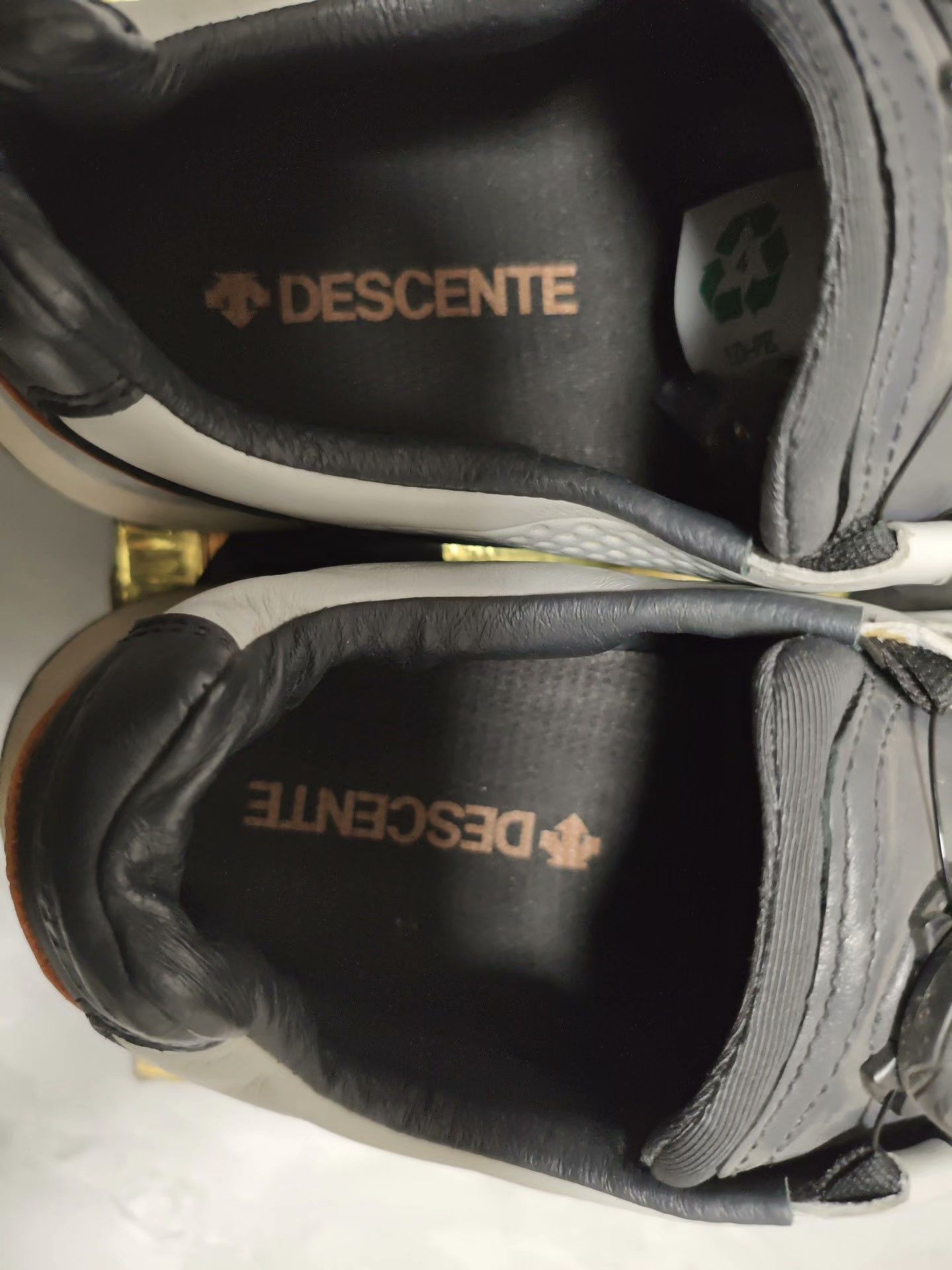 Descente Descente Breathable Gray Lowtop Sneakers 9 Men Size US 9 / EU 42 - 7 Thumbnail