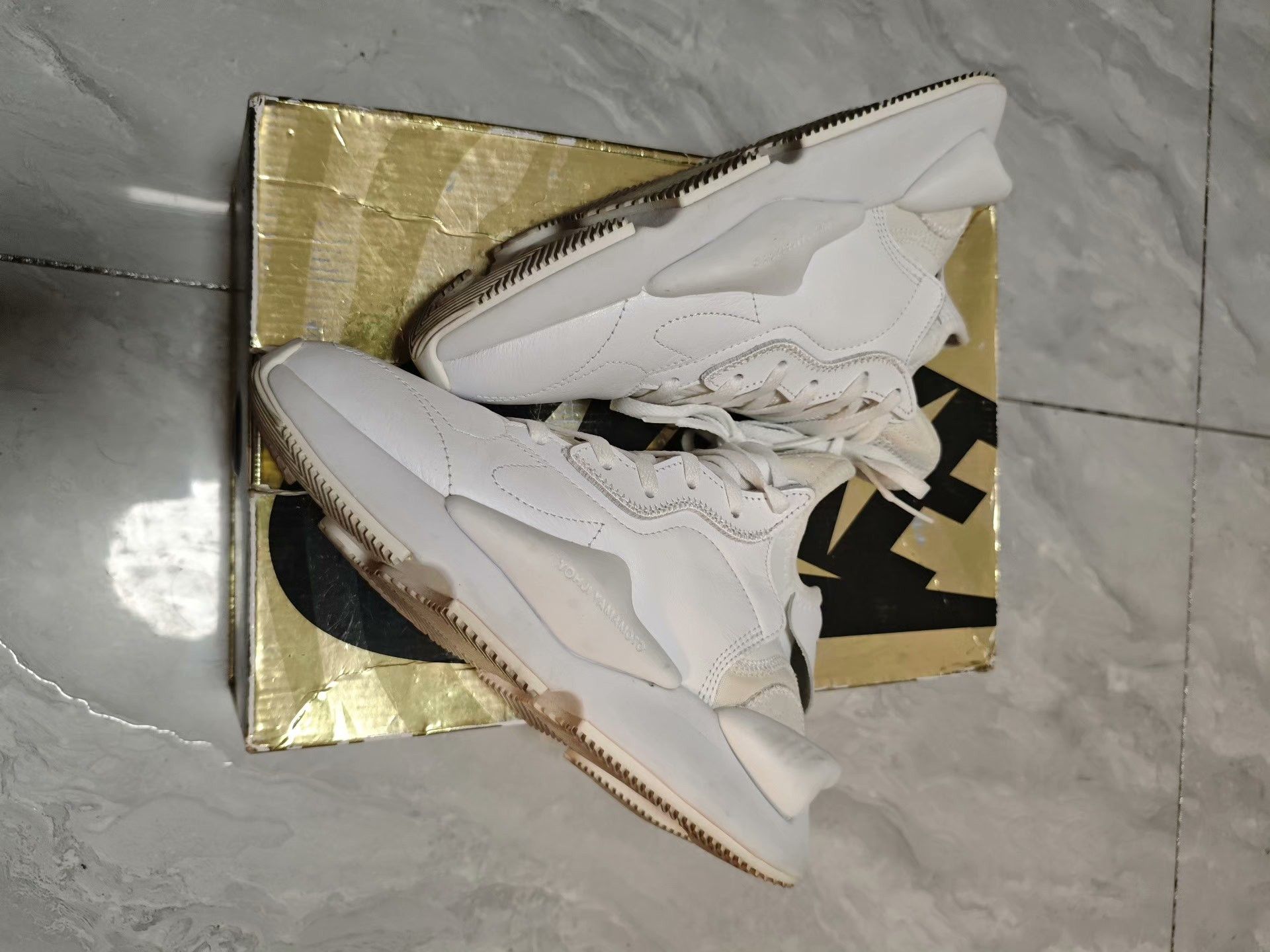 Y-3 Y-3 Casual White Lowtop Sneakers 10 Men Size US 10 / EU 43 - 3 Thumbnail