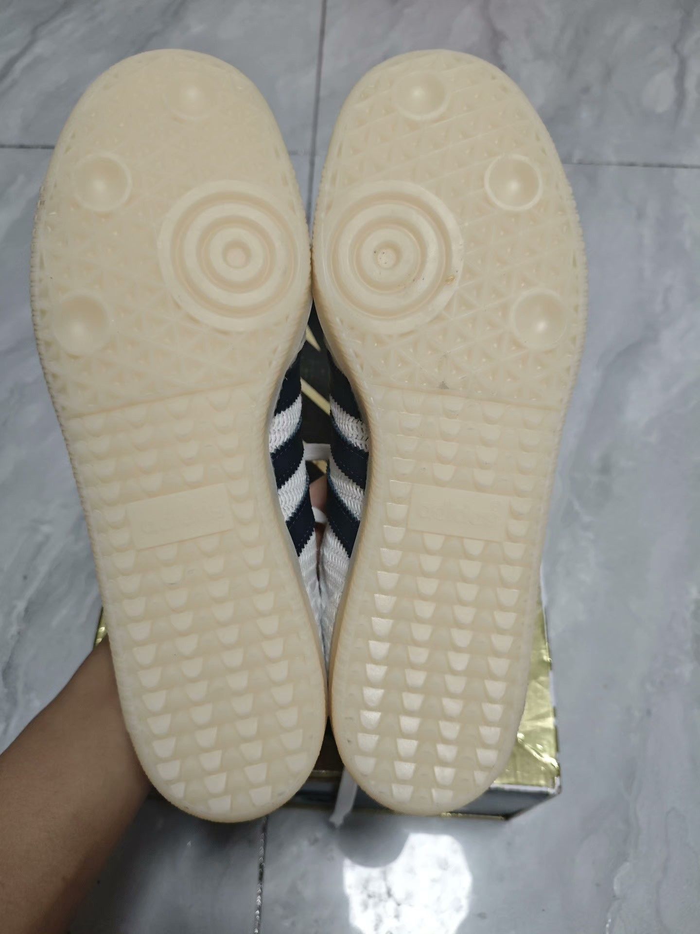 Adidas Adidas Mesh White Lowtop Sneakers 10 Men Size US 10 / EU 43 - 5 Thumbnail