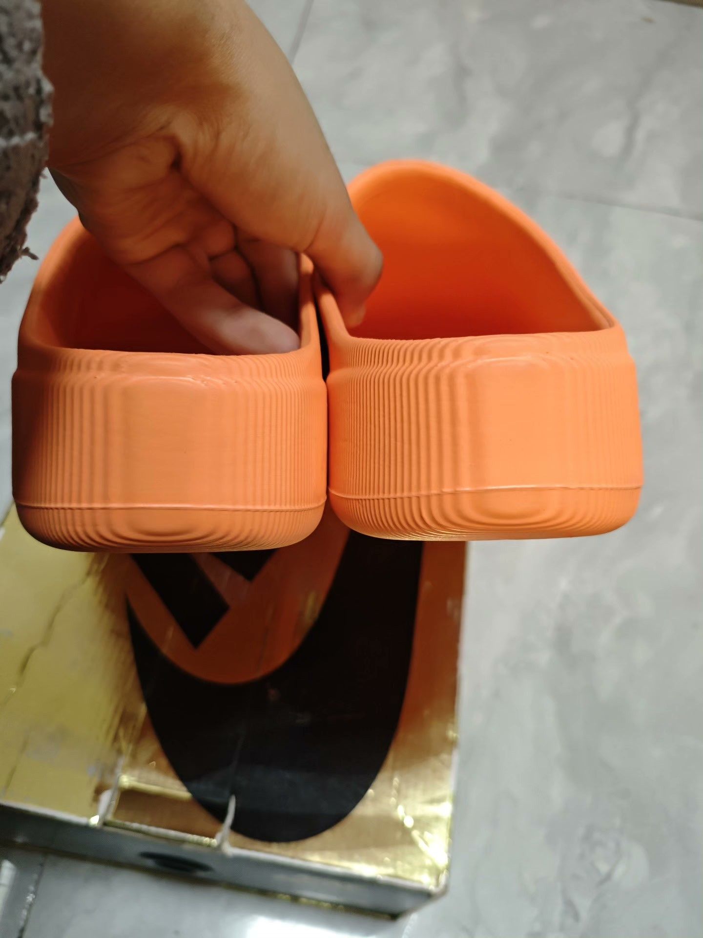 Adidas Adidas Orange Sandals 10 Men Size US 10 / EU 43 - 6 Thumbnail