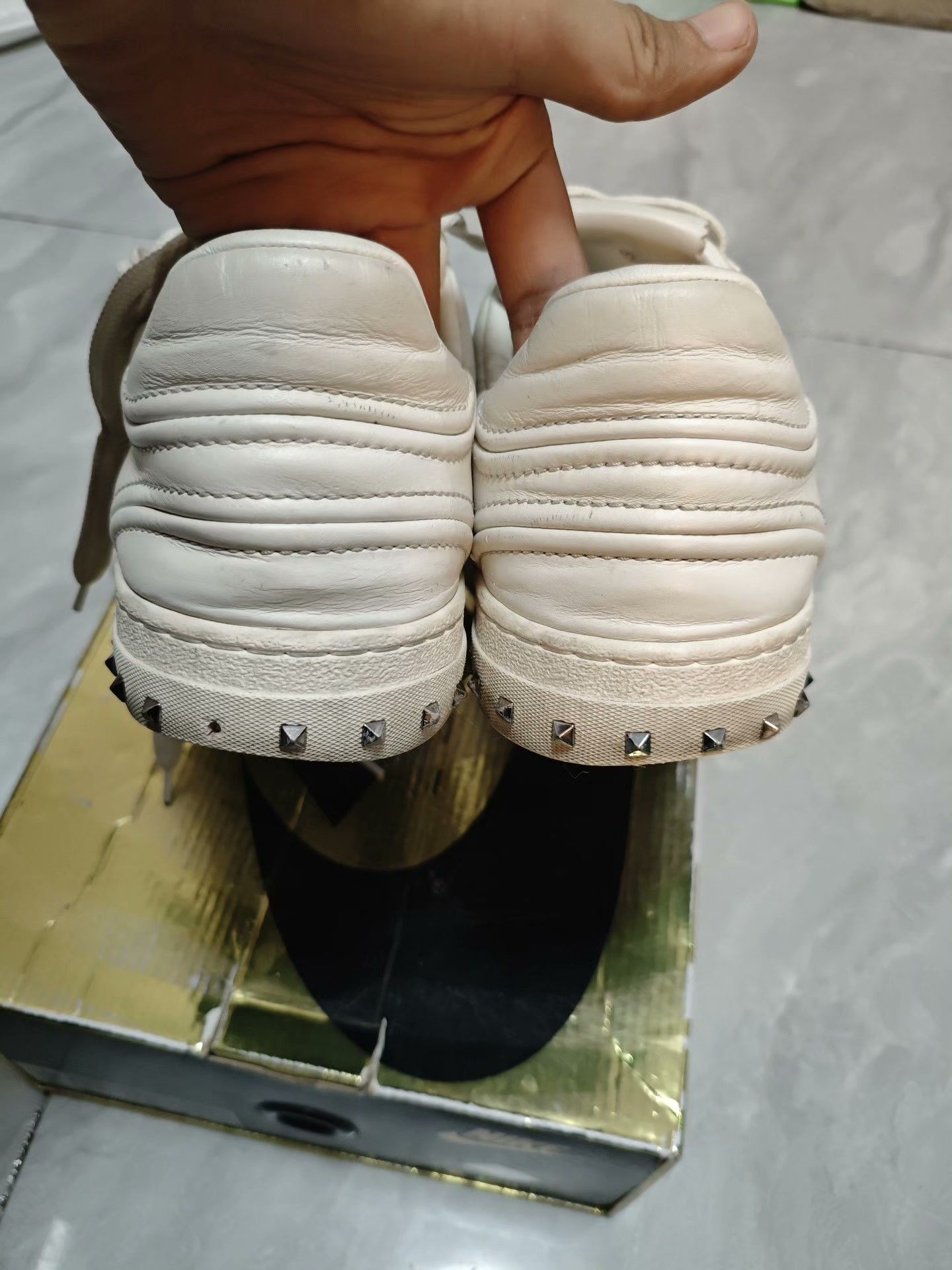 Valentino Valentino Leather White Lowtop Sneakers 10 Men Size US 10 / EU 43 - 6 Thumbnail