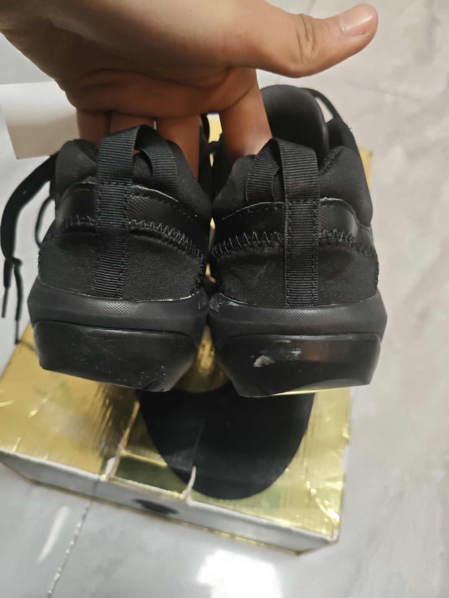 Adidas Adidas Retro Black Lowtop Sneakers 7 Men Size US 7 / EU 40 - 6 Thumbnail