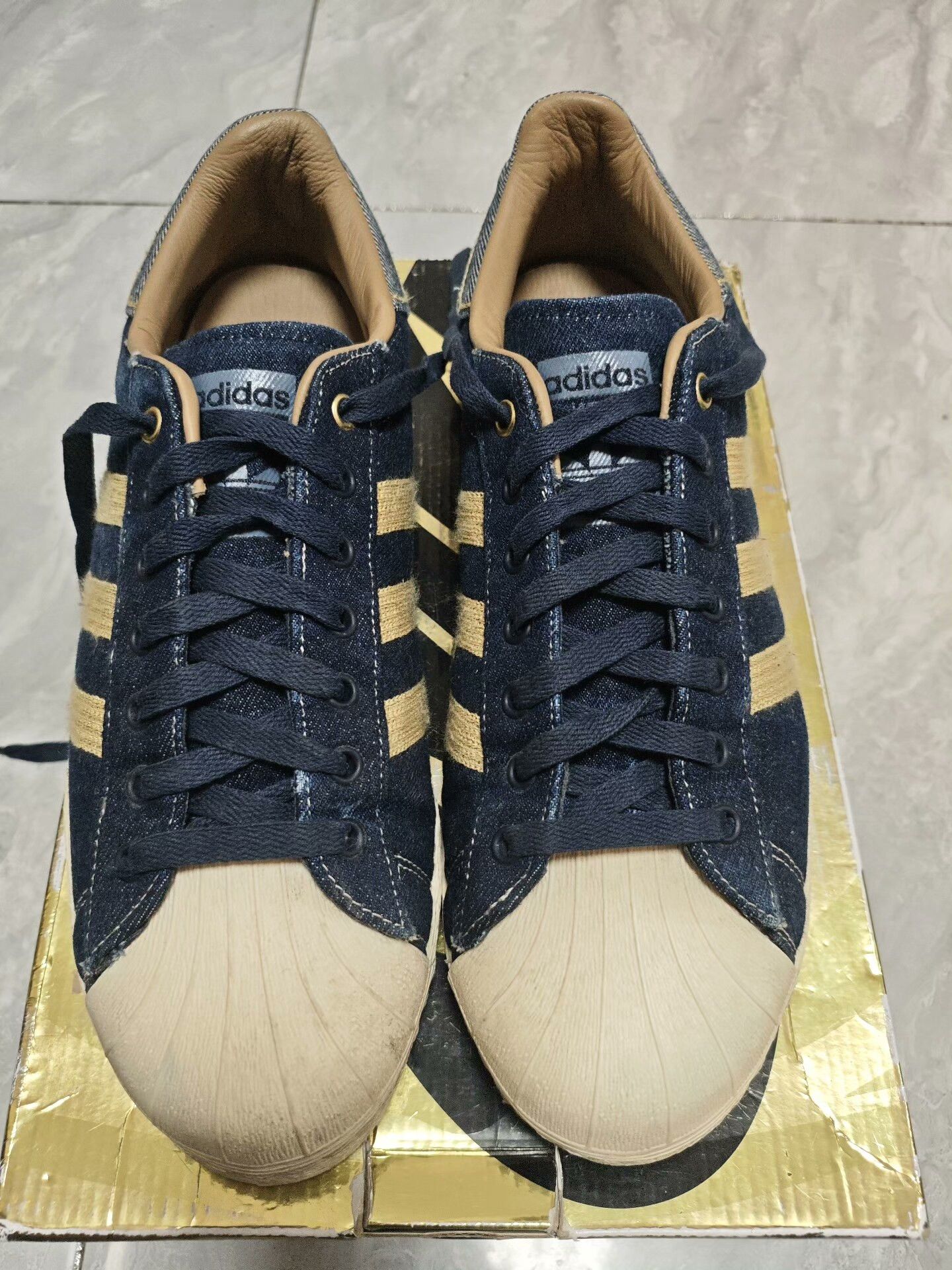 Adidas Adidas Blue Lowtop Sneakers 10 Men Size US 10 / EU 43 - 2 Thumbnail