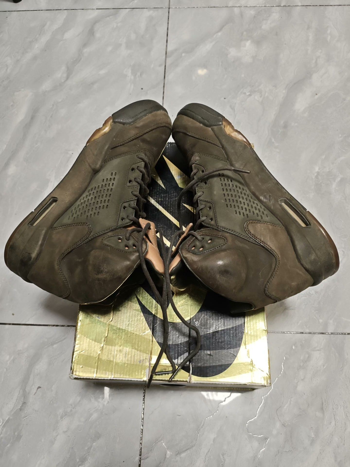 Jordan Brand Jordan Brand AIR JORDAN Multi Lowtop Sneakers 9.5 Men Size US 9.5 / EU 42-43 - 4 Thumbnail