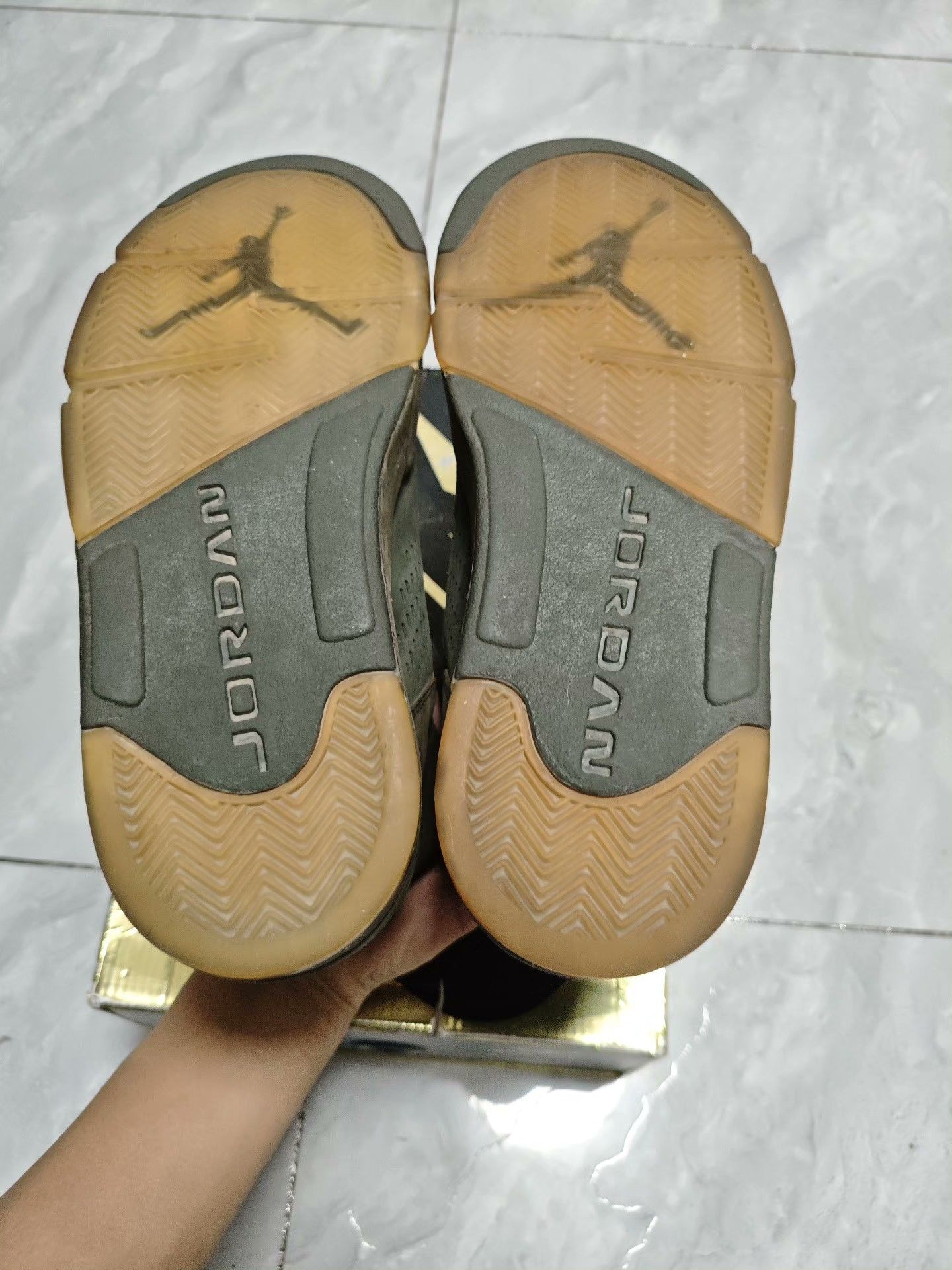 Jordan Brand Jordan Brand AIR JORDAN Multi Lowtop Sneakers 9.5 Men Size US 9.5 / EU 42-43 - 6 Thumbnail