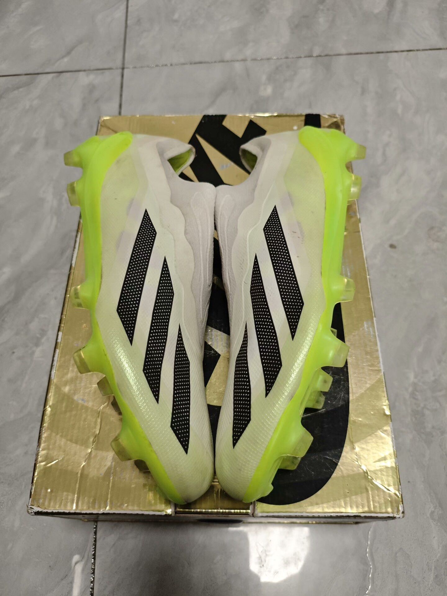 Adidas Adidas Yellow Lowtop Sneakers 11 Men Size US 11 / EU 44 - 3 Thumbnail