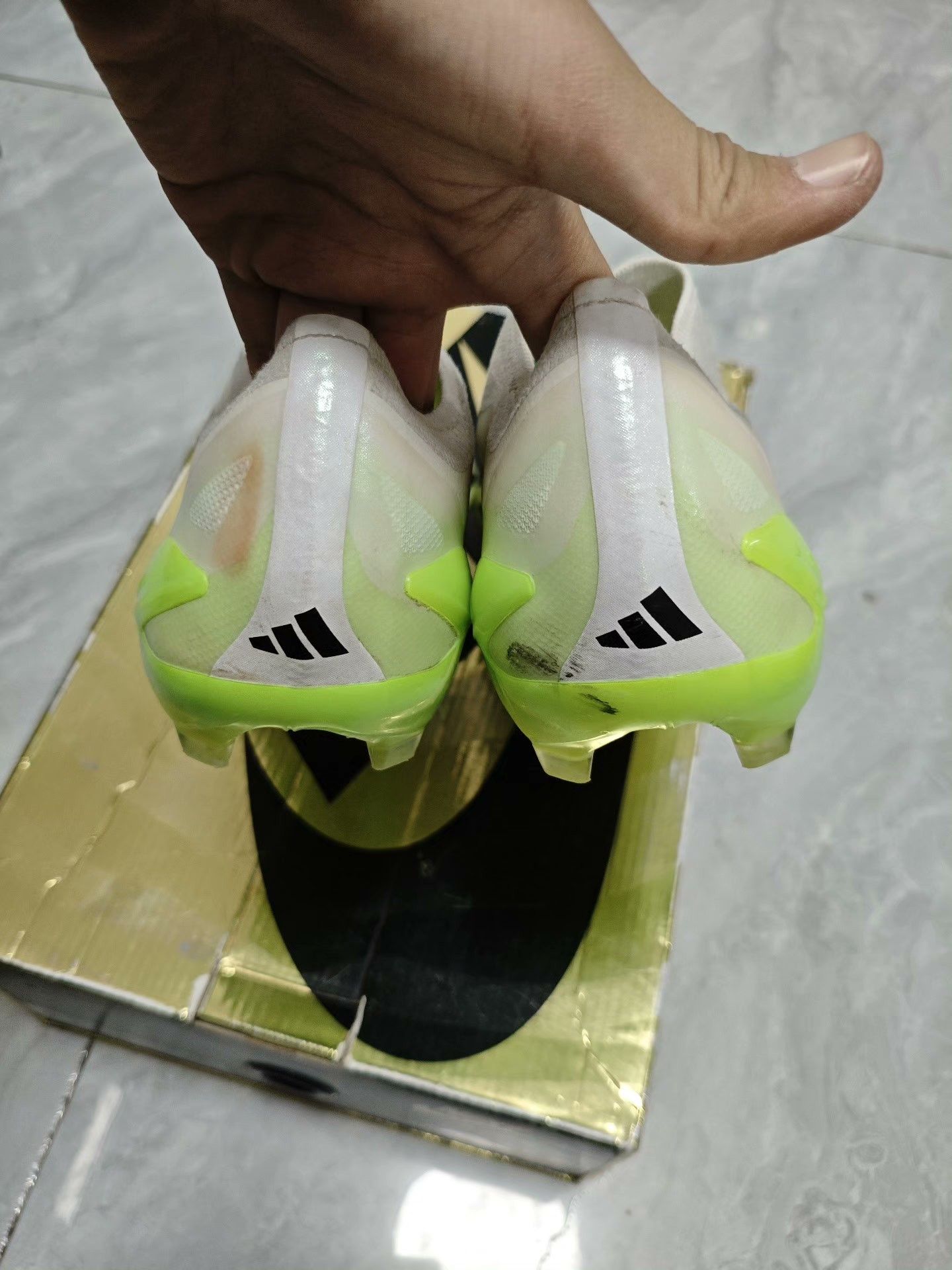 Adidas Adidas Yellow Lowtop Sneakers 11 Men Size US 11 / EU 44 - 7 Thumbnail