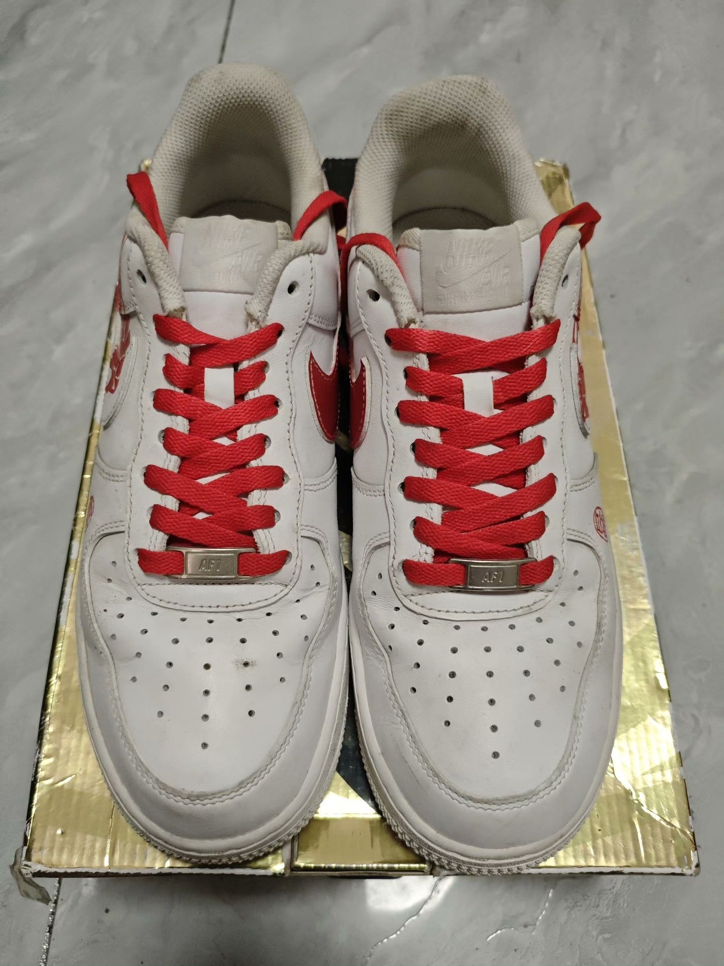 Nike Nike Retro White Lowtop Sneakers 9 Men Size US 9 / EU 42 - 2 Thumbnail
