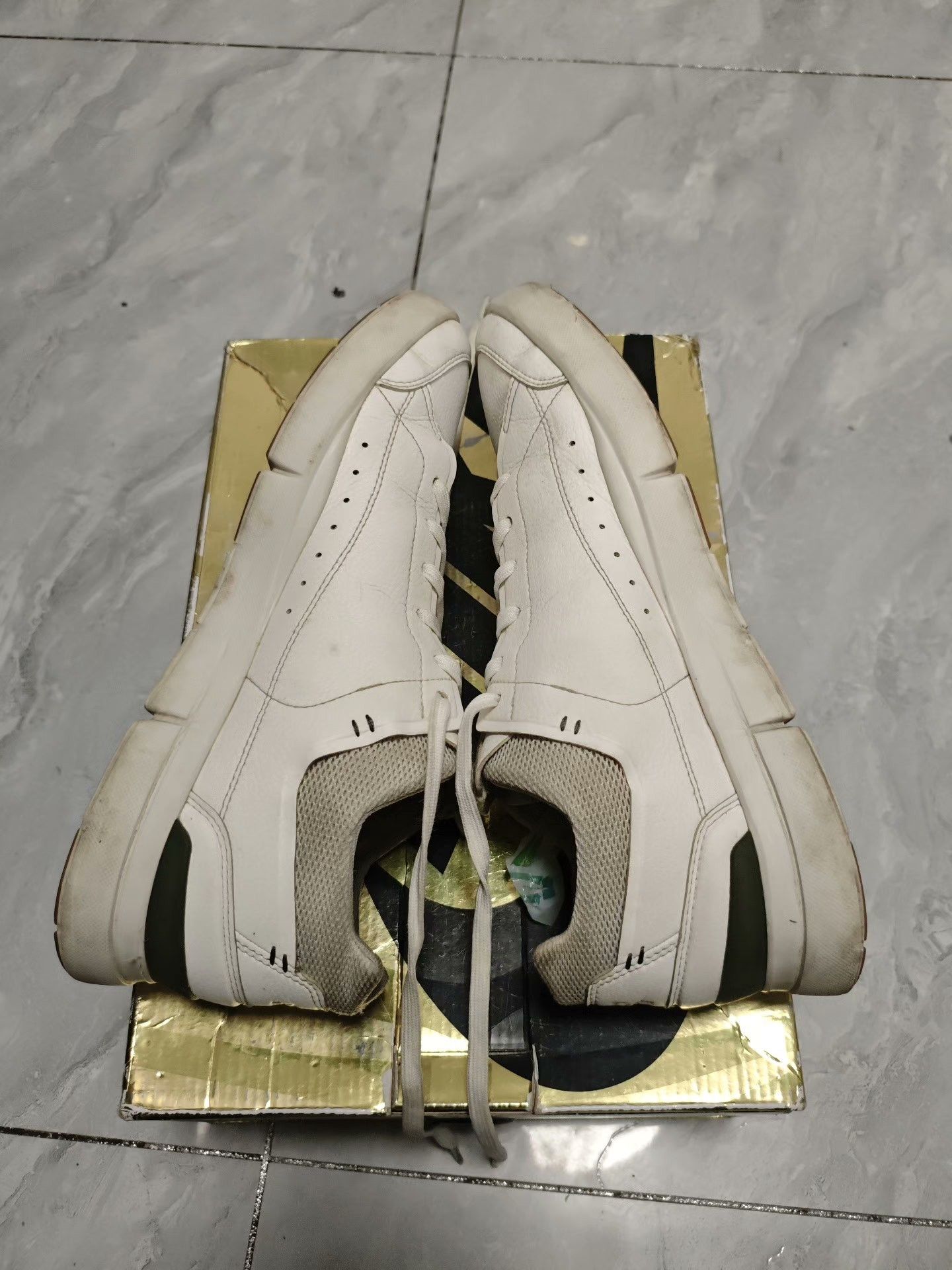 On On Retro Green Lowtop Sneakers 9 Men Size US 9 / EU 42 - 4 Thumbnail