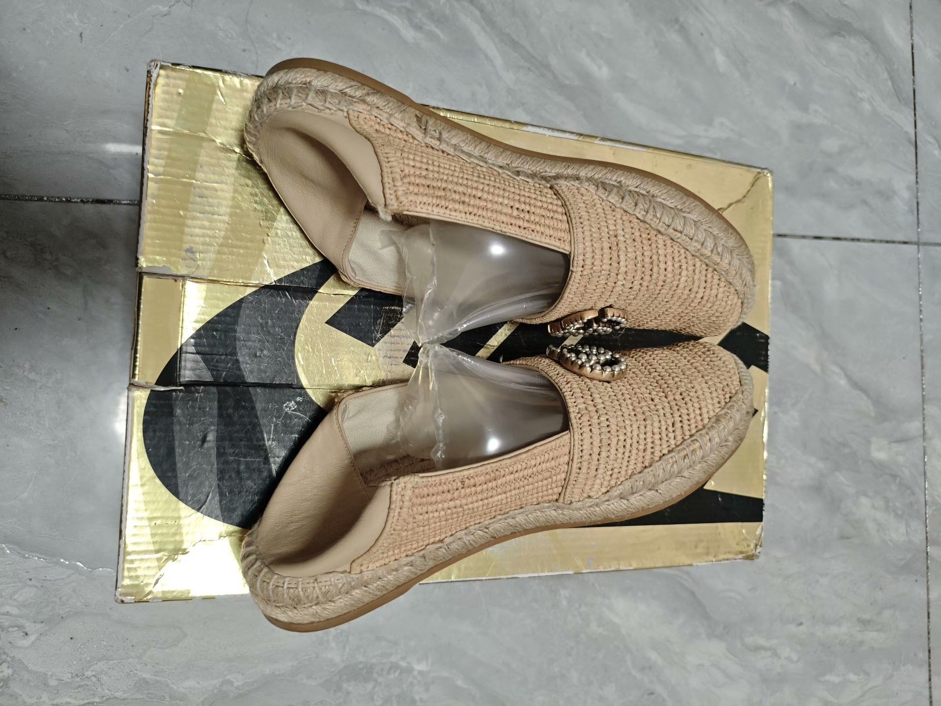Gucci Gucci Lowtop Sneakers us_6 Women Size US 6 / IT 36 - 4 Thumbnail