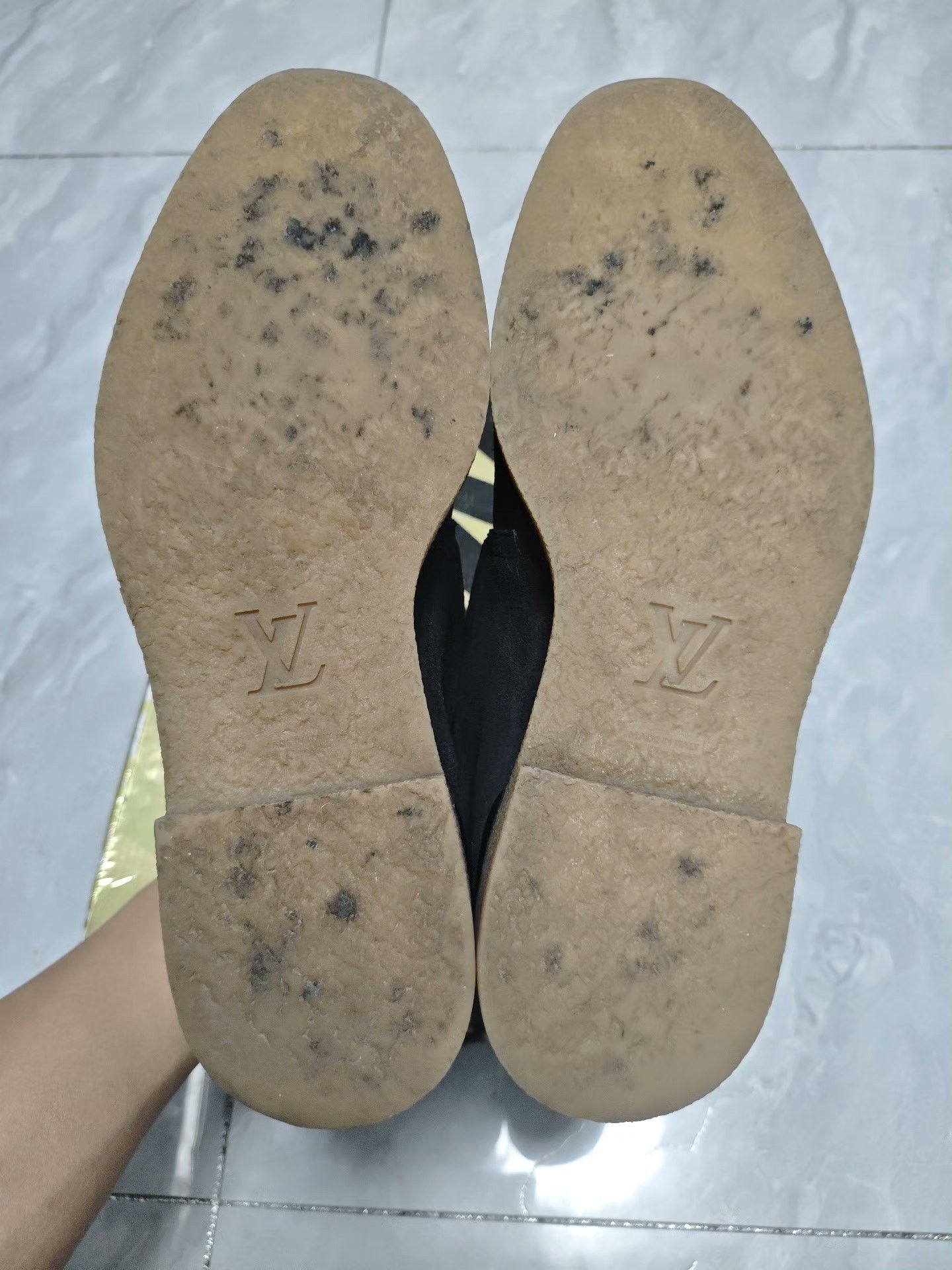 Louis Vuitton Louis Vuitton Suede Boots 10.5 Men Size US 10.5 / EU 43-44 - 5 Thumbnail