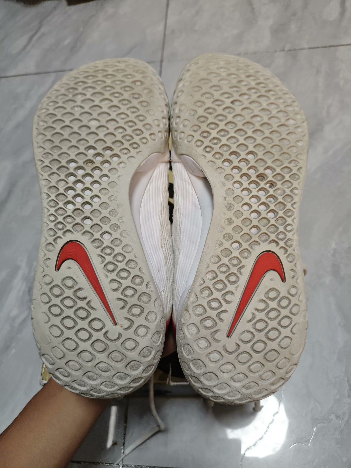 Nike Nike ZOOM Red Lowtop Sneakers 13 Men Size US 13 / EU 46 - 6 Thumbnail