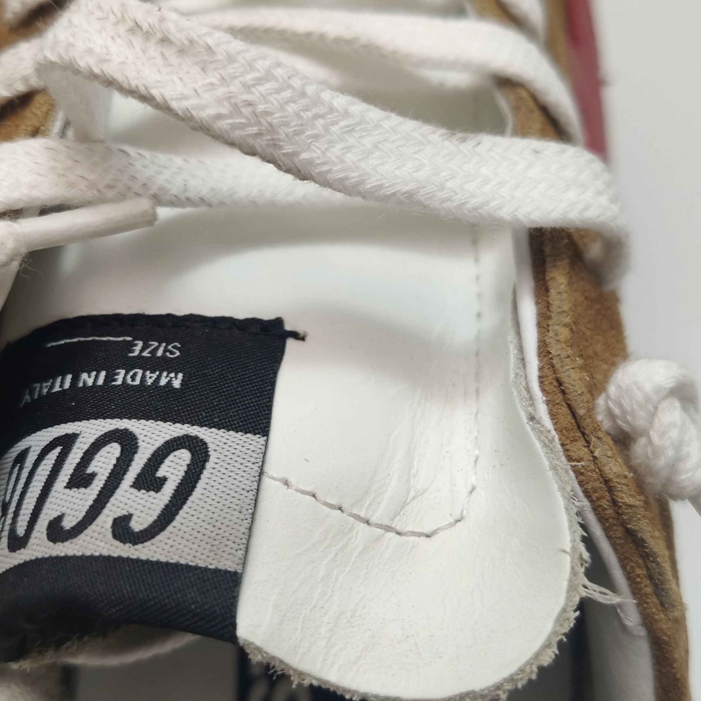 Golden Goose Golden Goose Red Star Suede Low-Top Sneakers 41 Size US 8 / EU 41 - 9 Thumbnail