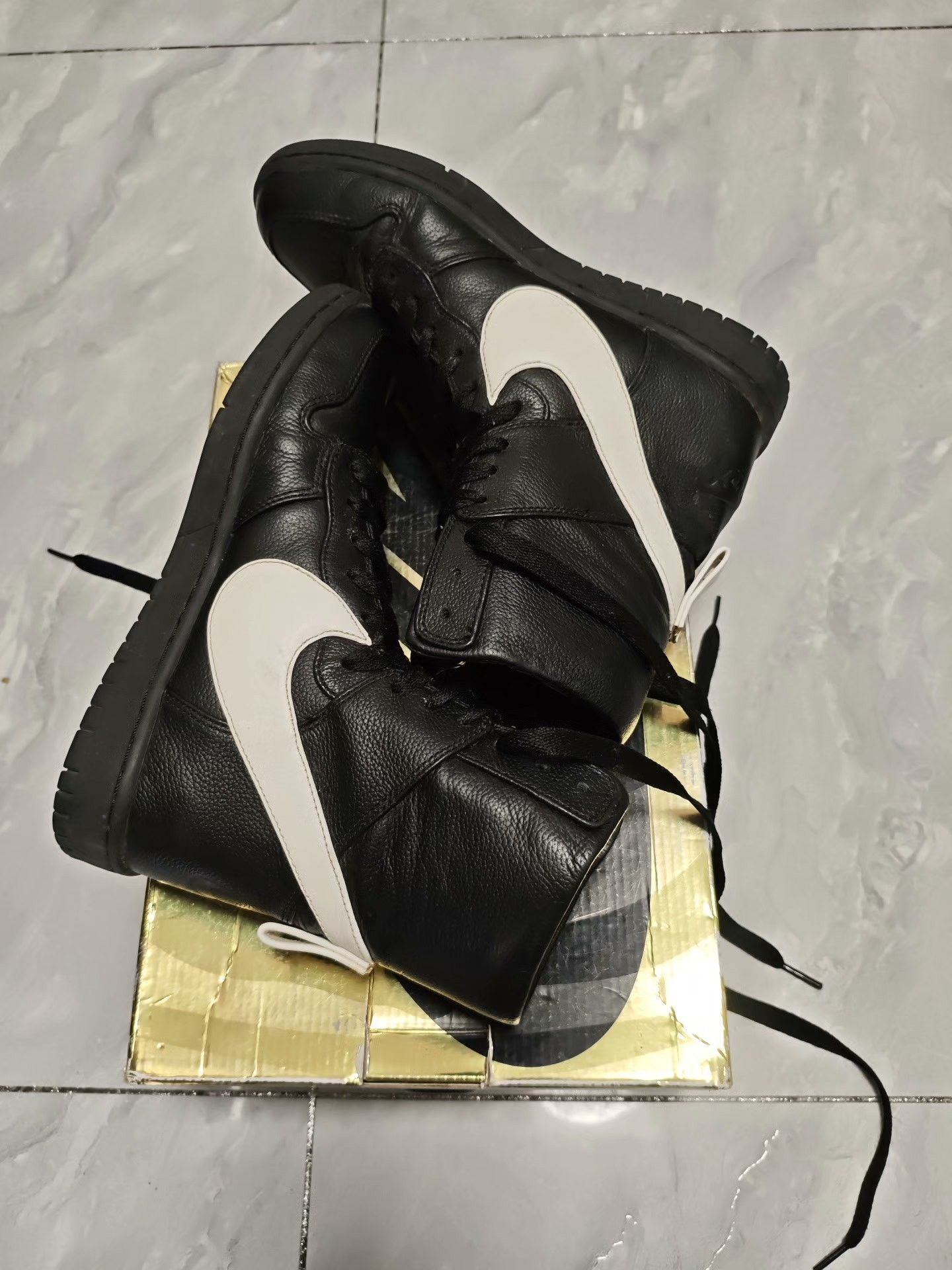 Nike Nike DUNK Black Hitop Sneakers 7 Men Size US 7 / EU 40 - 5 Thumbnail