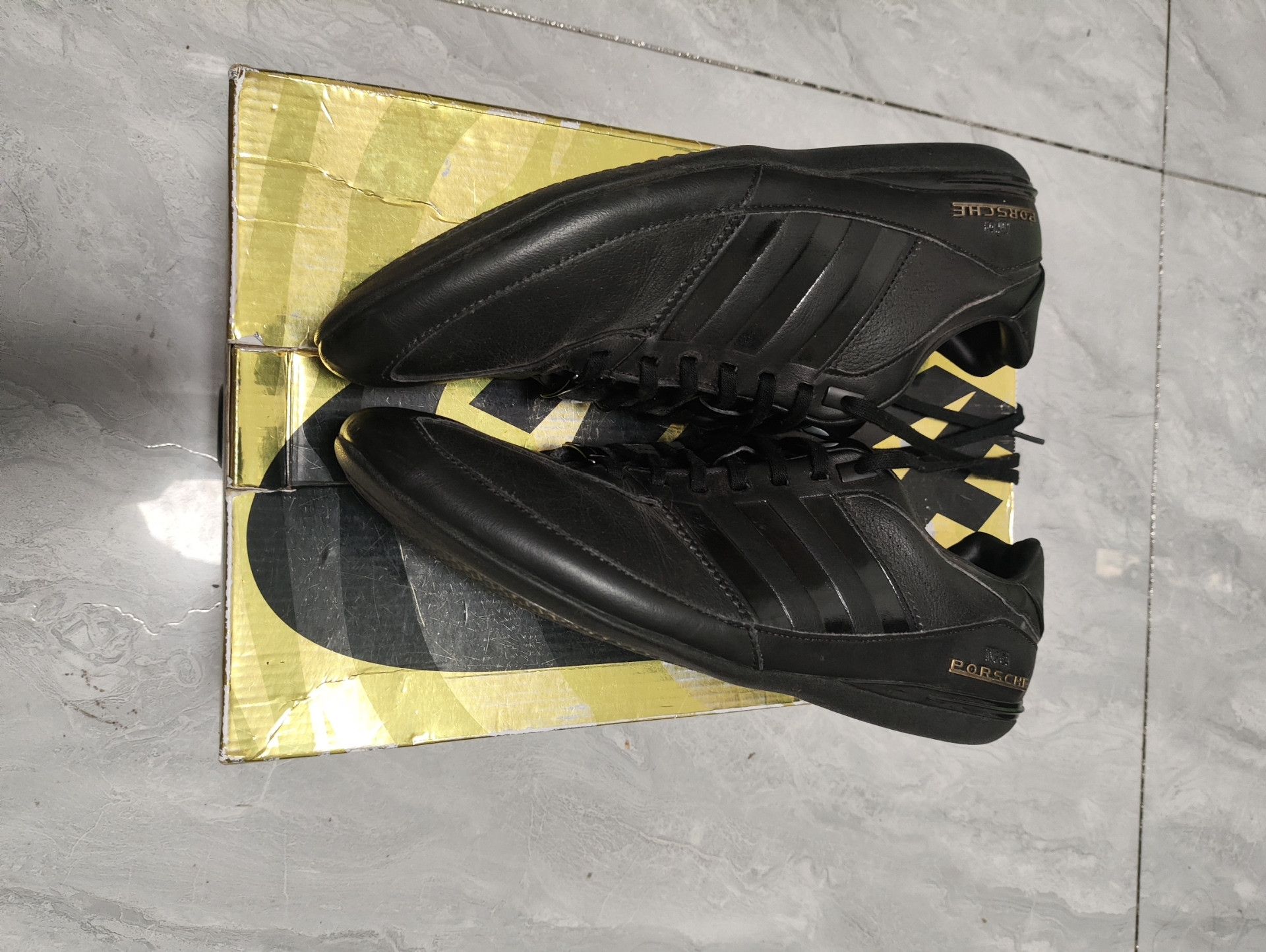 Adidas Adidas Retro Black Lowtop Sneakers 10 Men Size US 10 / EU 43 - 3 Thumbnail