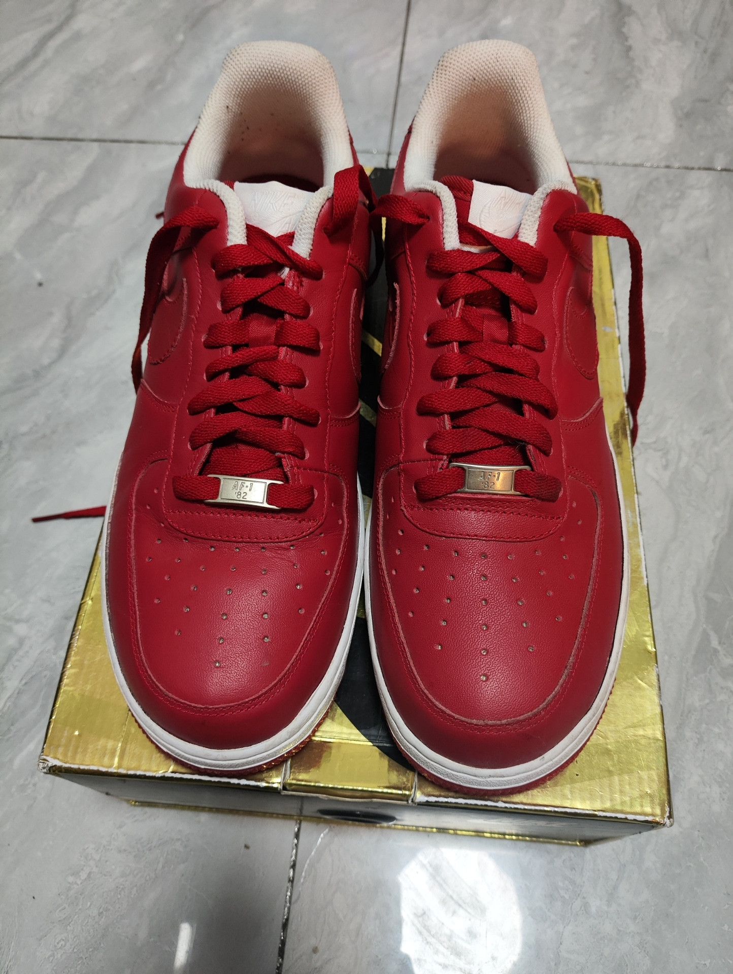 Nike Nike Red Lowtop Sneakers 11 Men Size US 11 / EU 44 - 2 Thumbnail