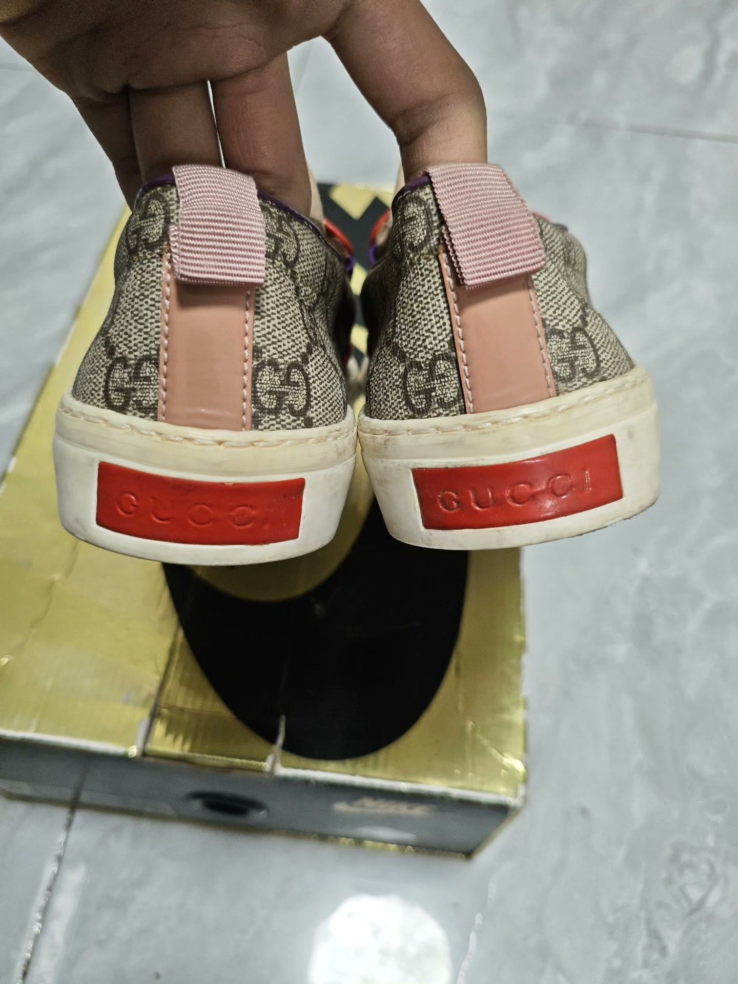 Gucci Gucci Casual Lowtop Sneakers 5 Men Size US 5 / EU 37 - 6 Thumbnail