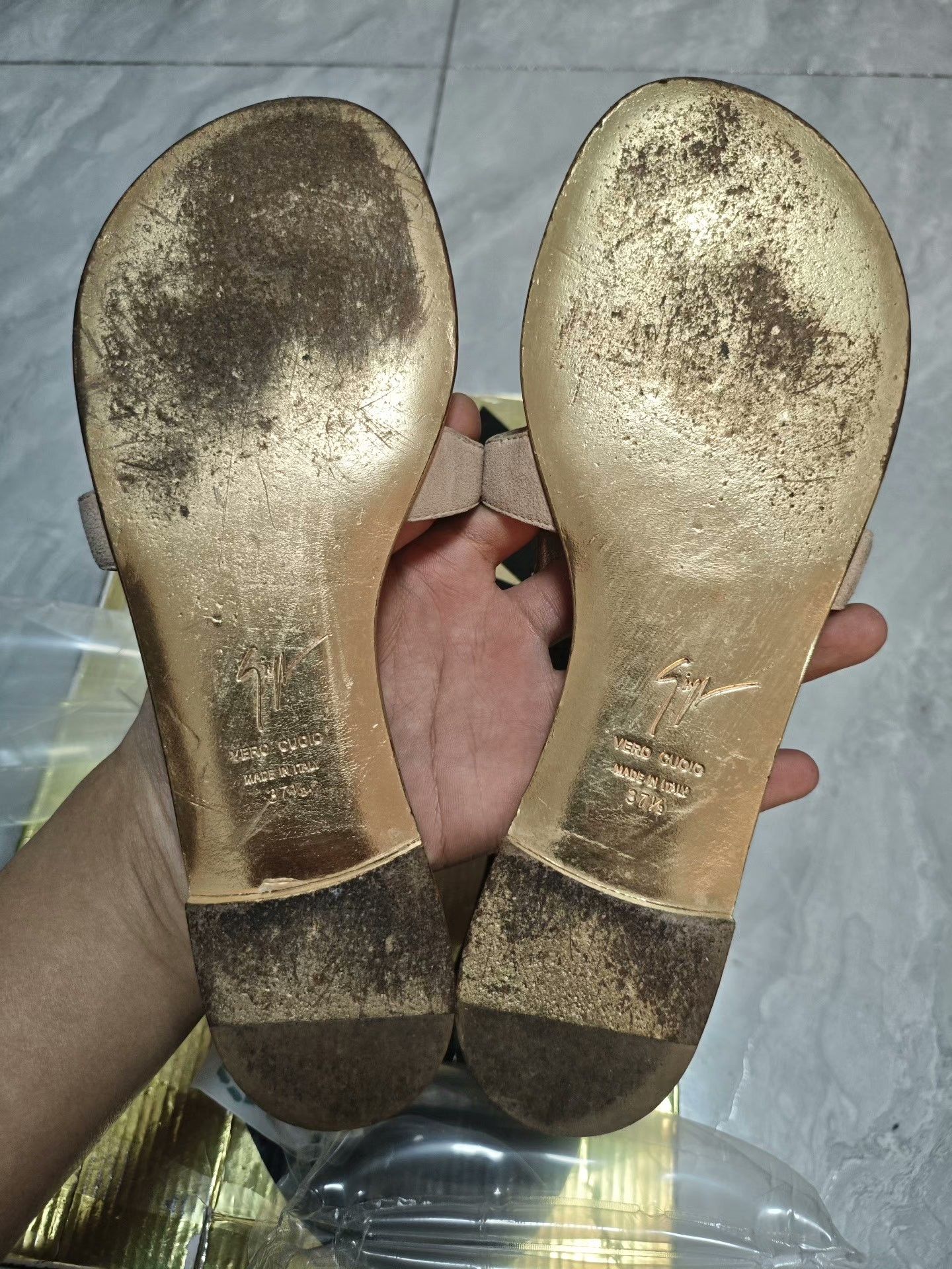 Giuseppe Zanotti Giuseppe Zanotti Gold Sandals us_7-5 Women Size US 7.5 / IT 37.5 - 5 Thumbnail